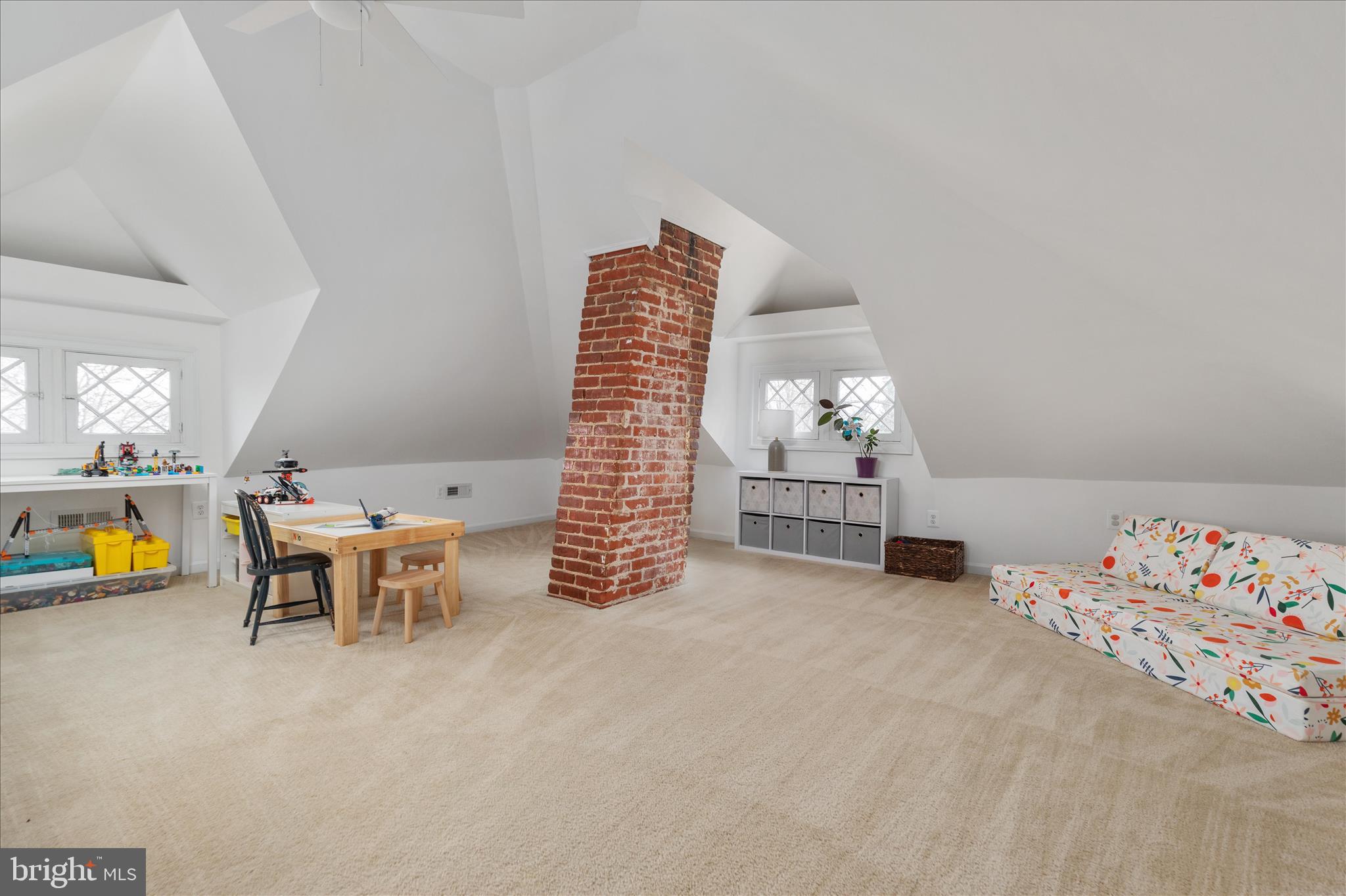 DOWNTOWN LEESBURG - Residential