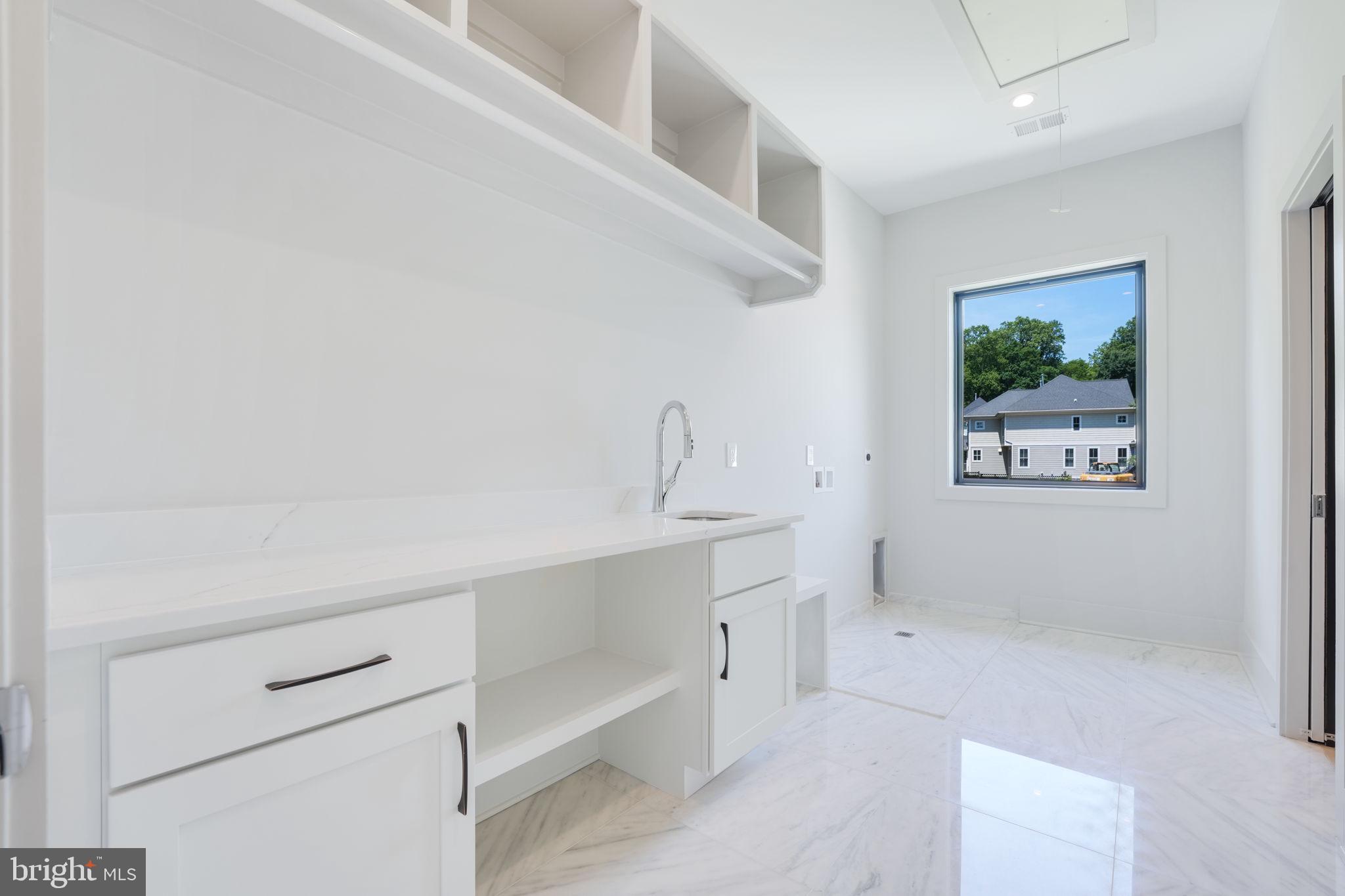 MINOR HILL - Residential