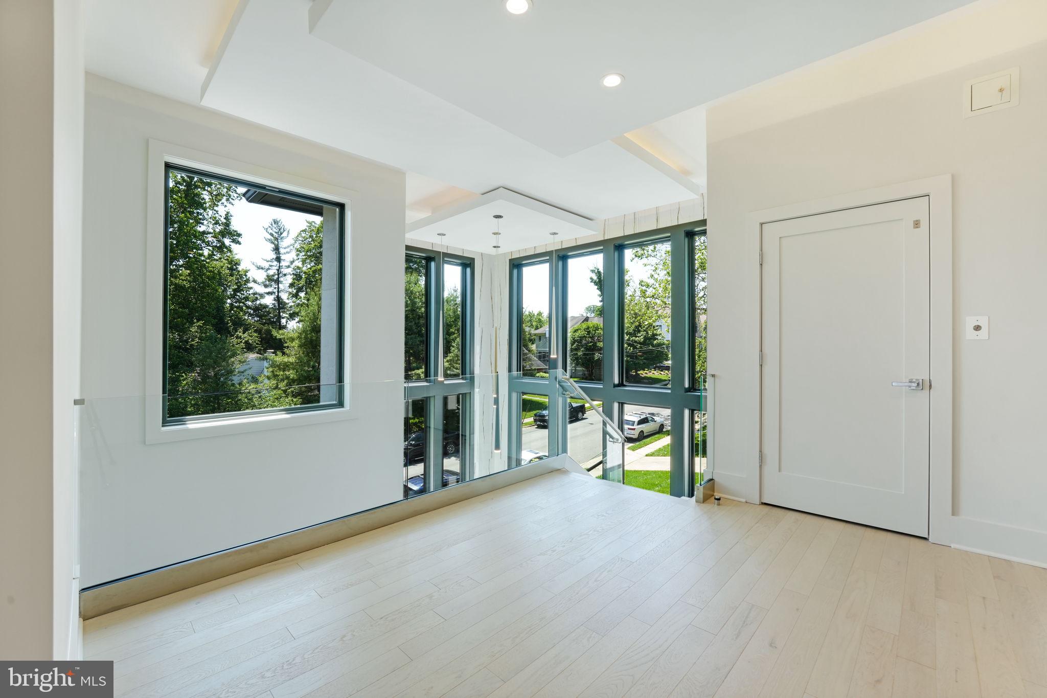 MINOR HILL - Residential