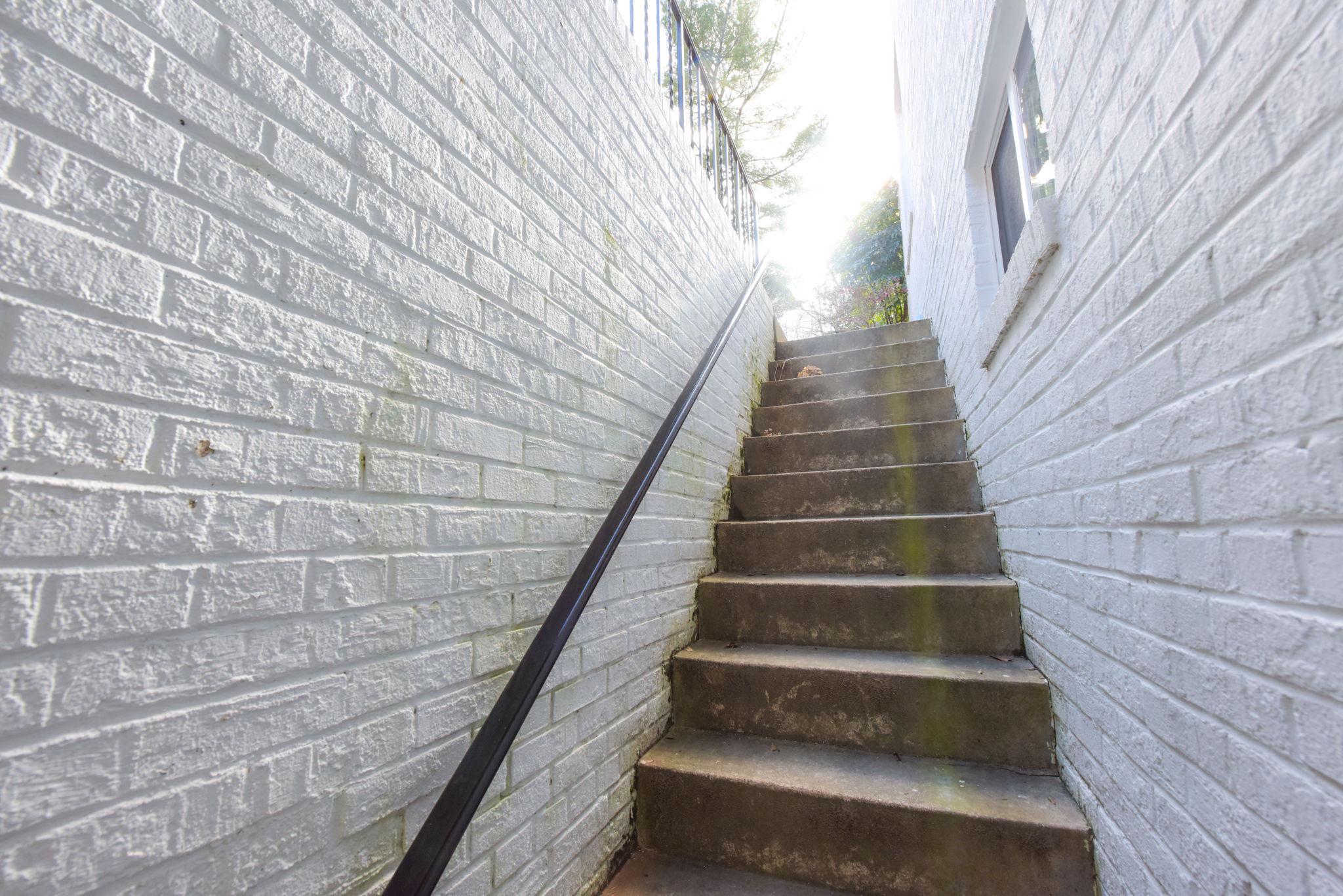 4832 VAN NESS ST NW LL STUDIO