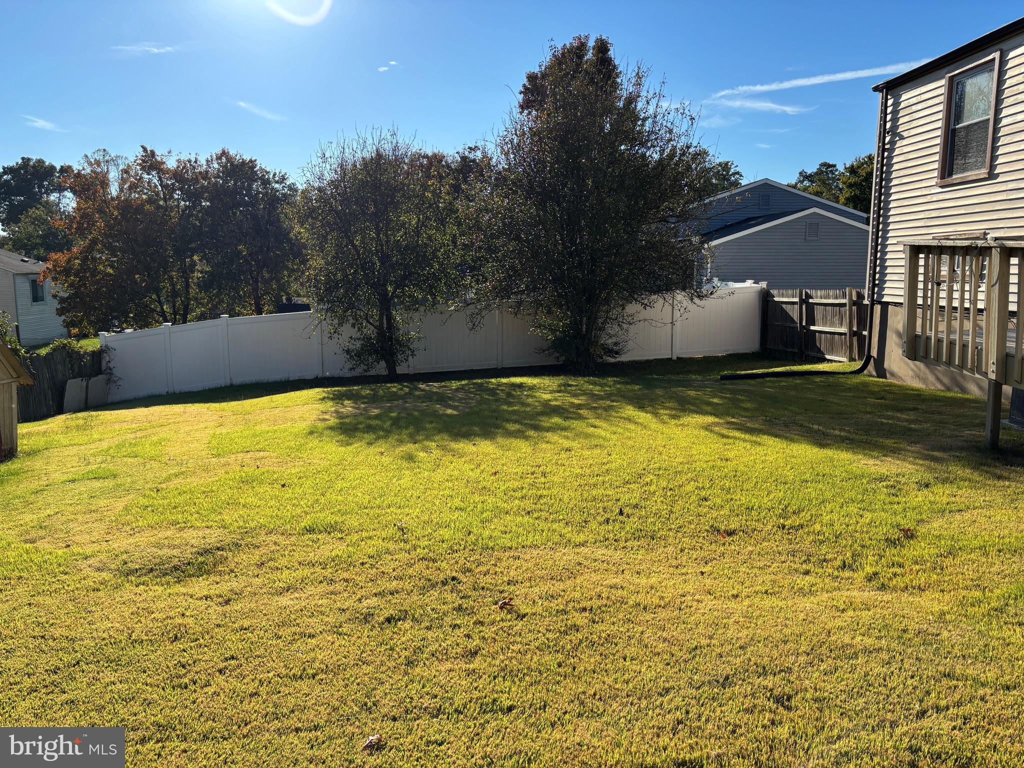 CLINTON WOODS - Residential