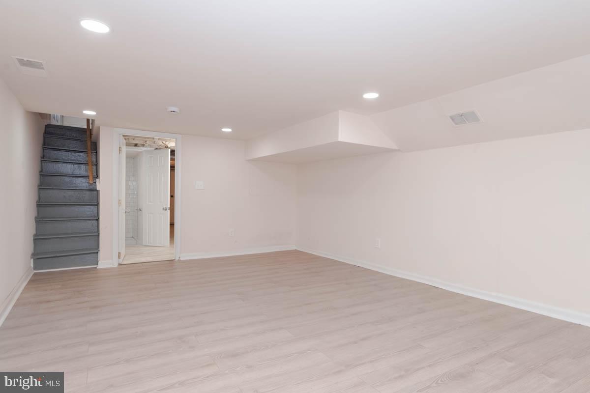 BIDDLE STREET - Residential