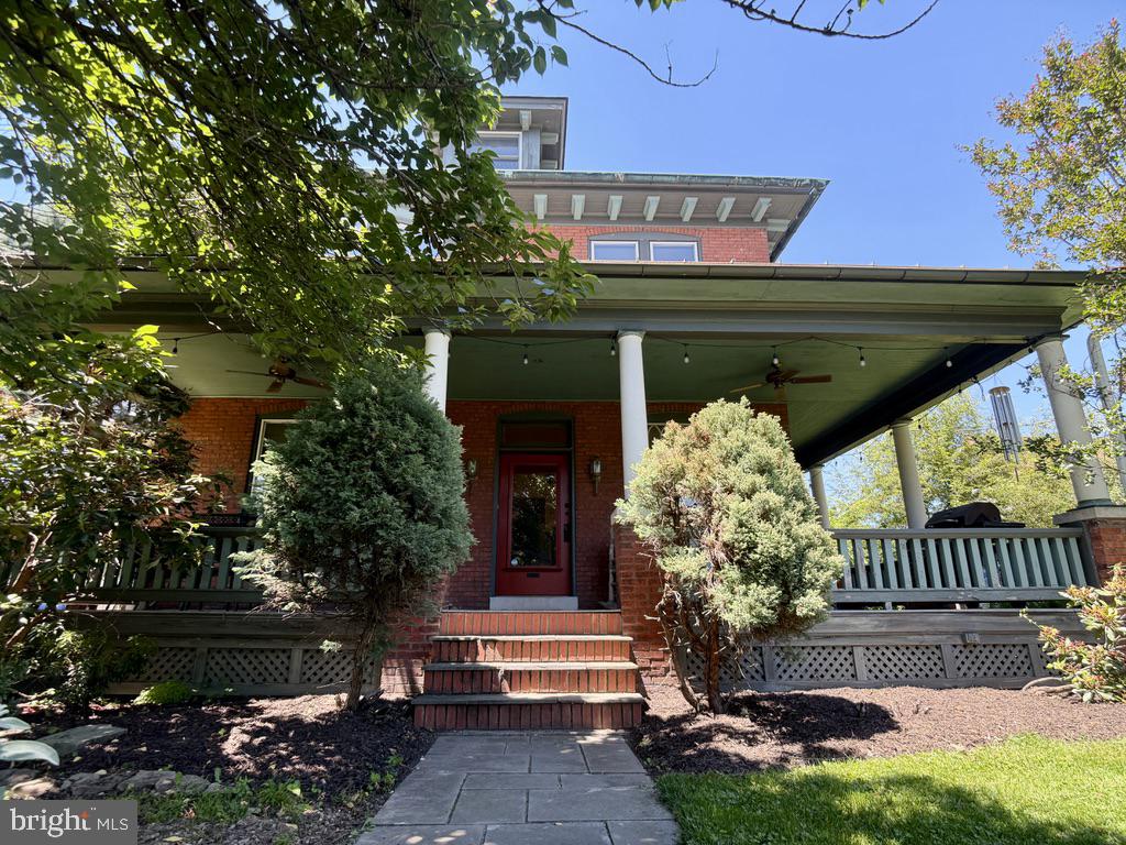 701 16TH STREET