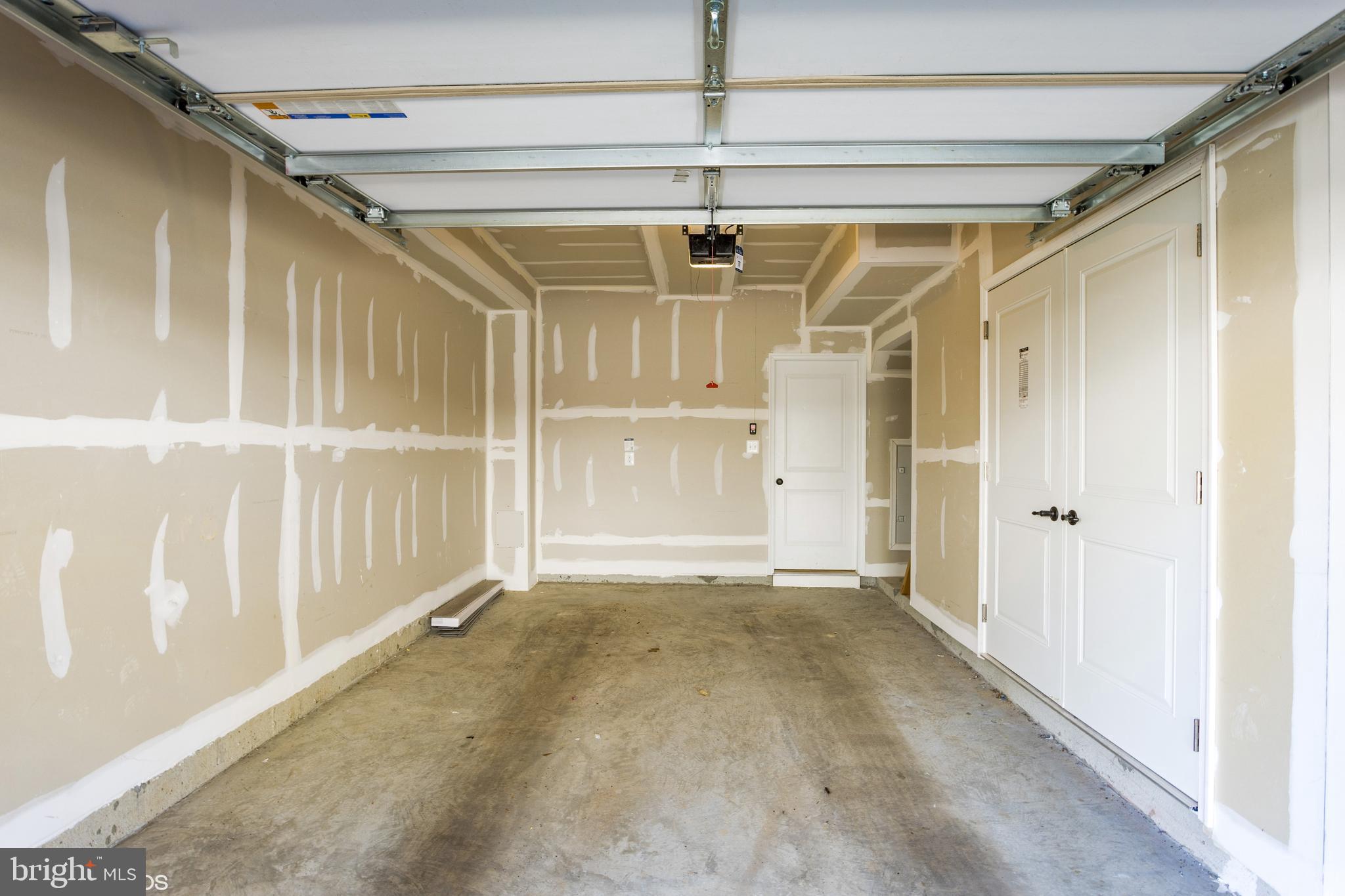 PARKSIDE - Residential Lease