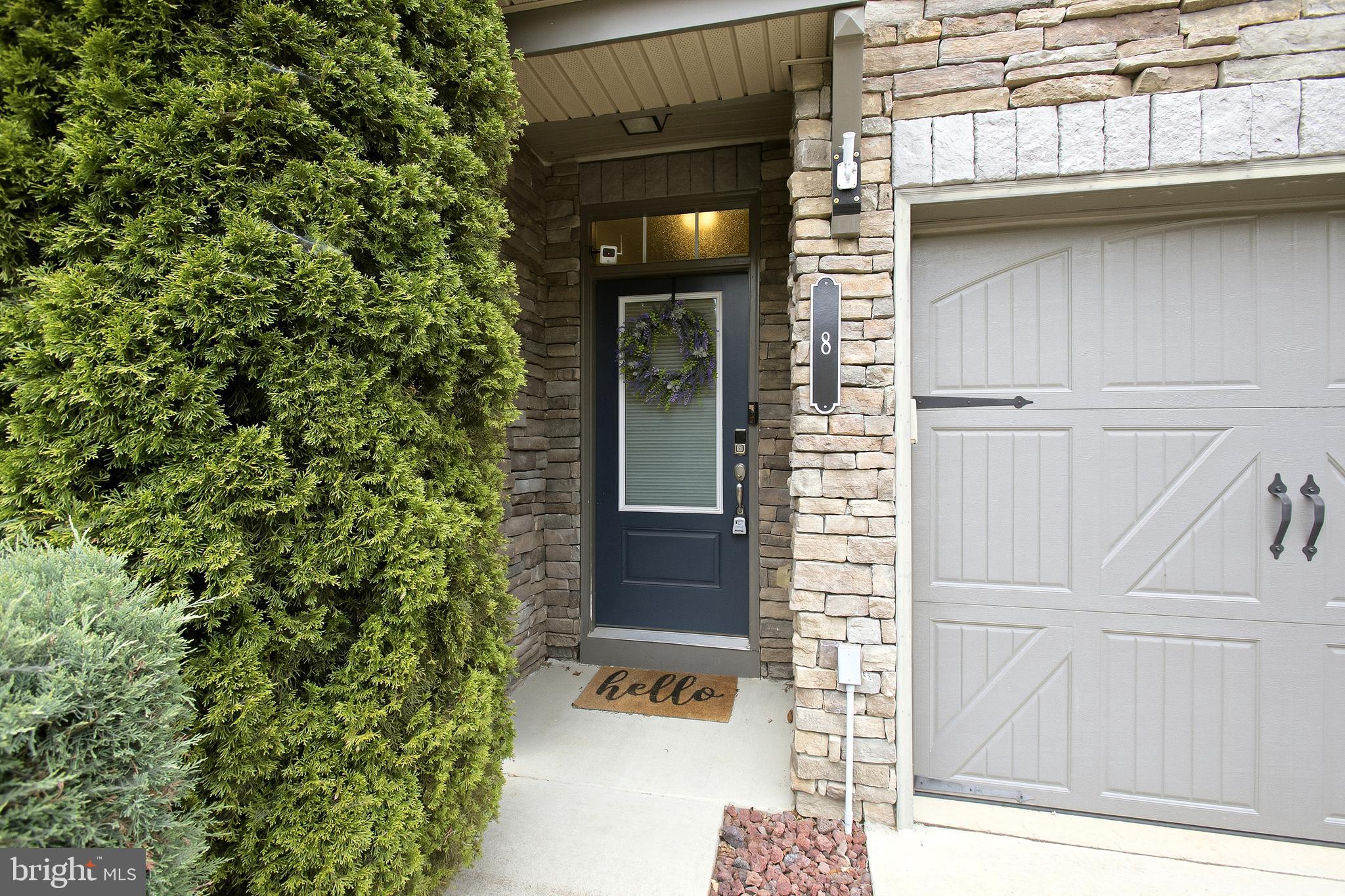 8 SHEPHERDS HOOK WAY