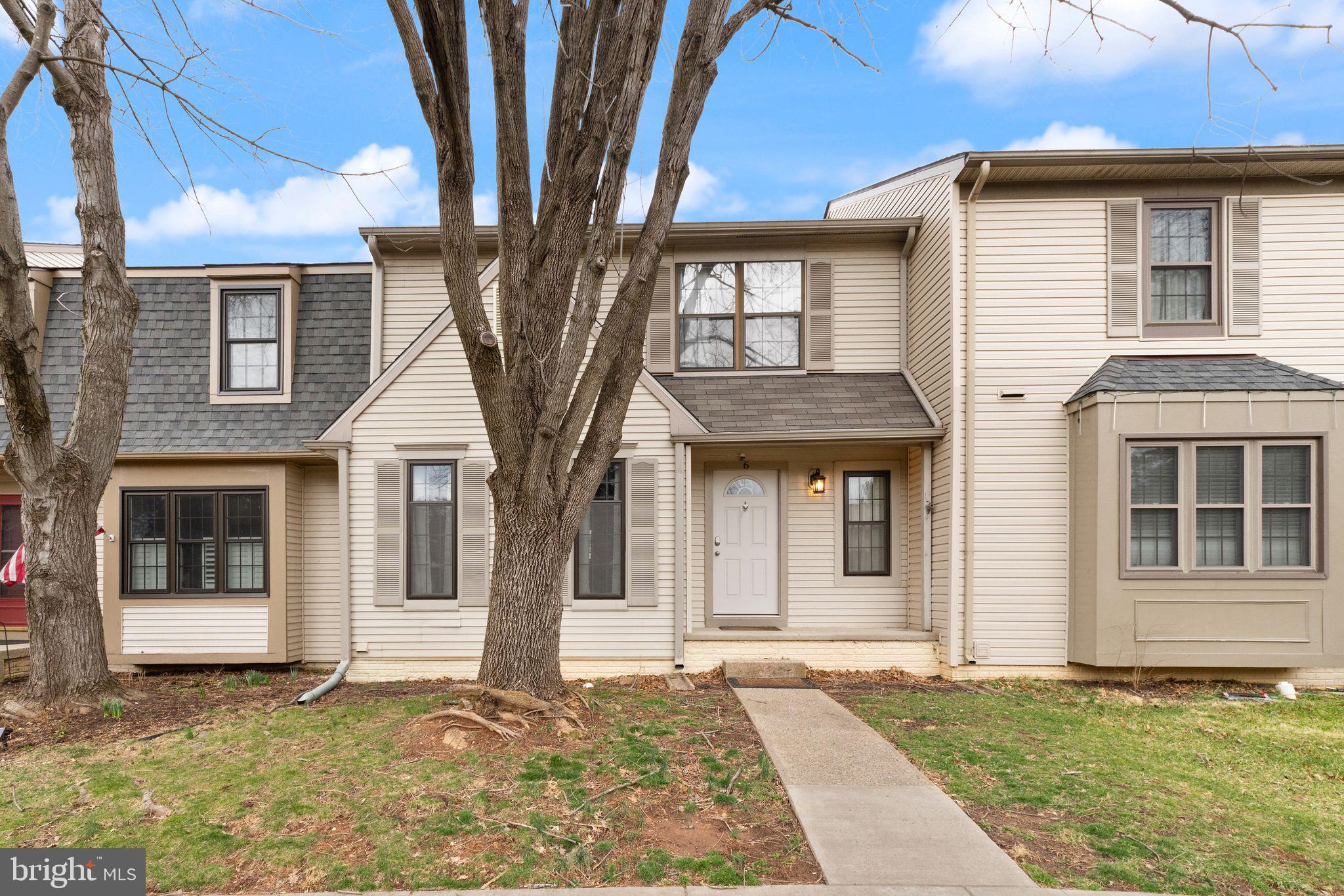 6 BERKELEY COURT