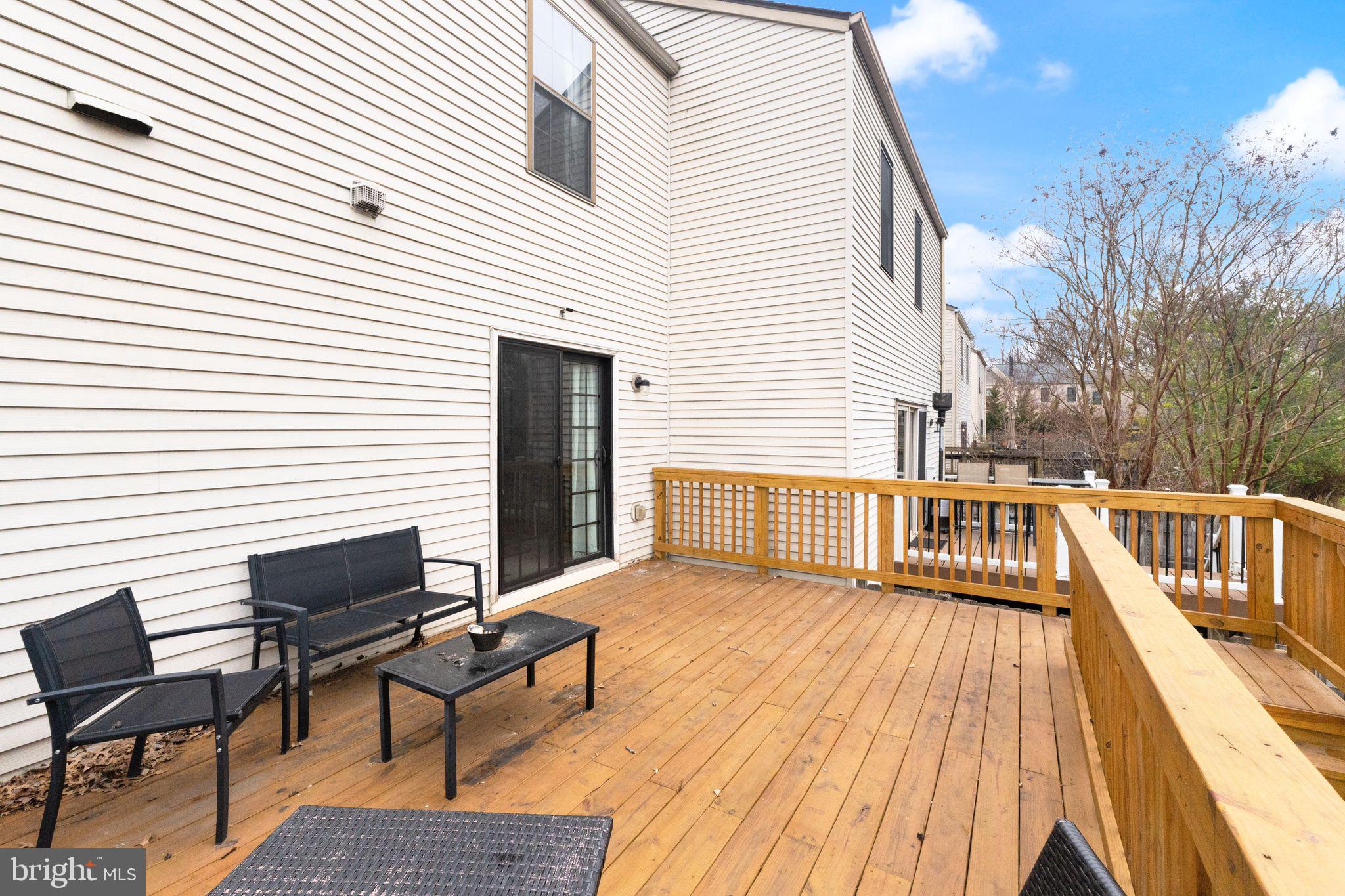 COUNTRYSIDE - Residential