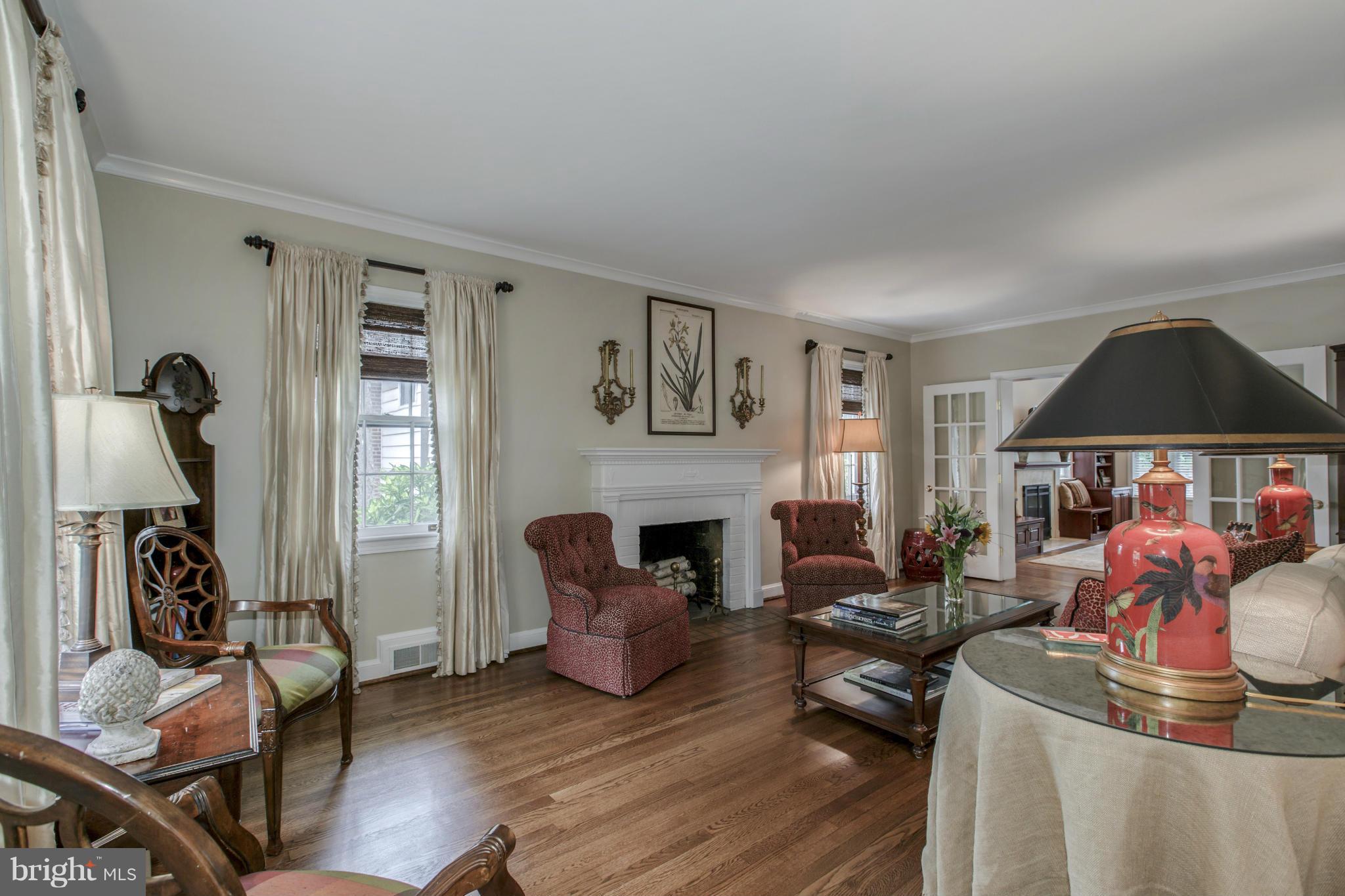 CHEVY CHASE - Residential