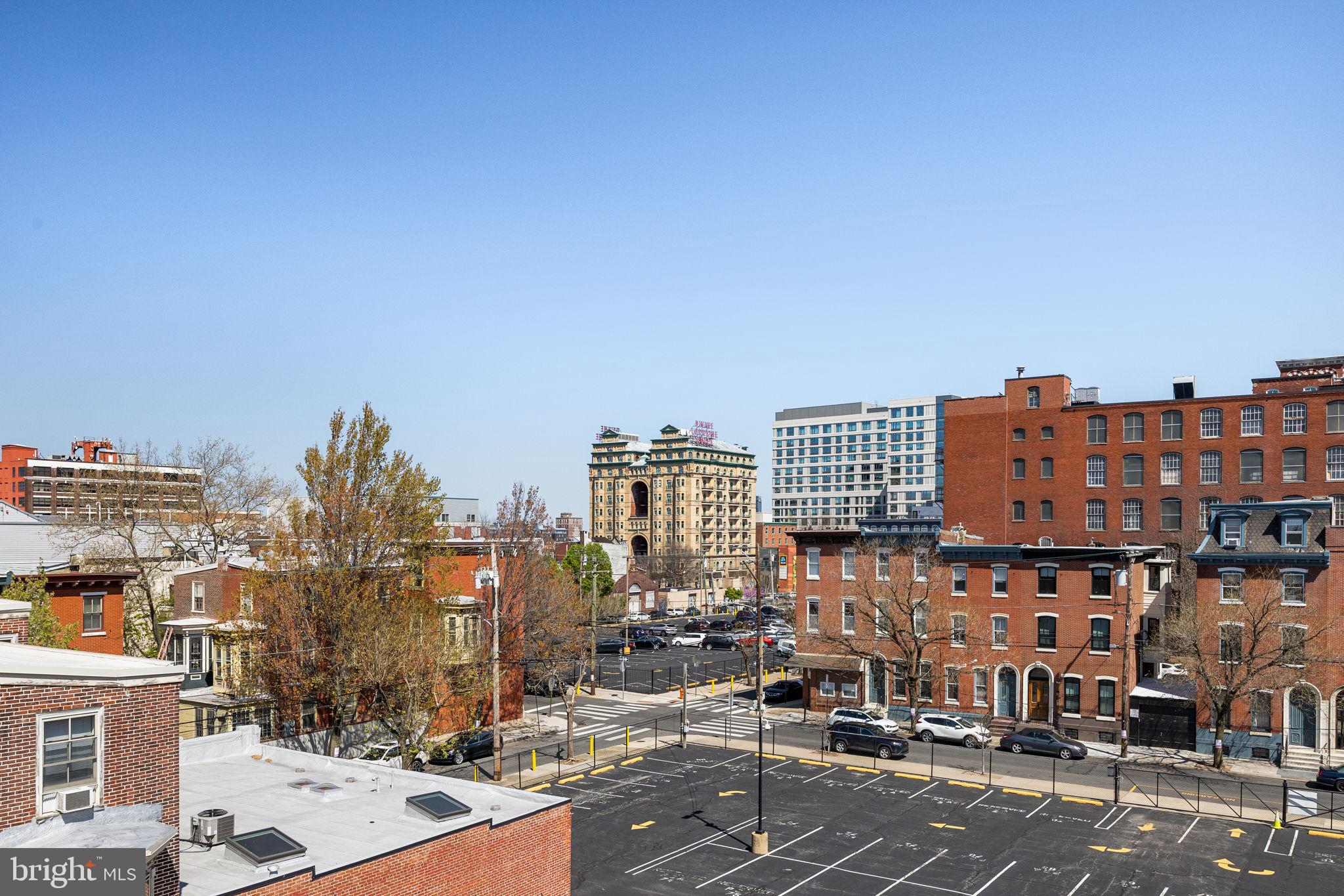 FAIRMOUNT - Residential