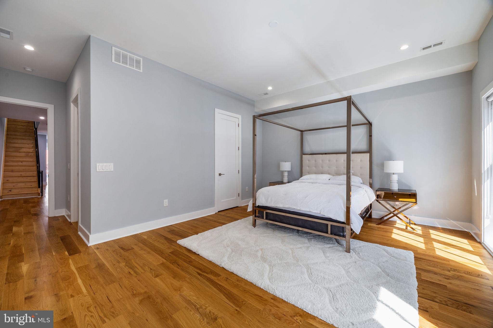 FAIRMOUNT - Residential