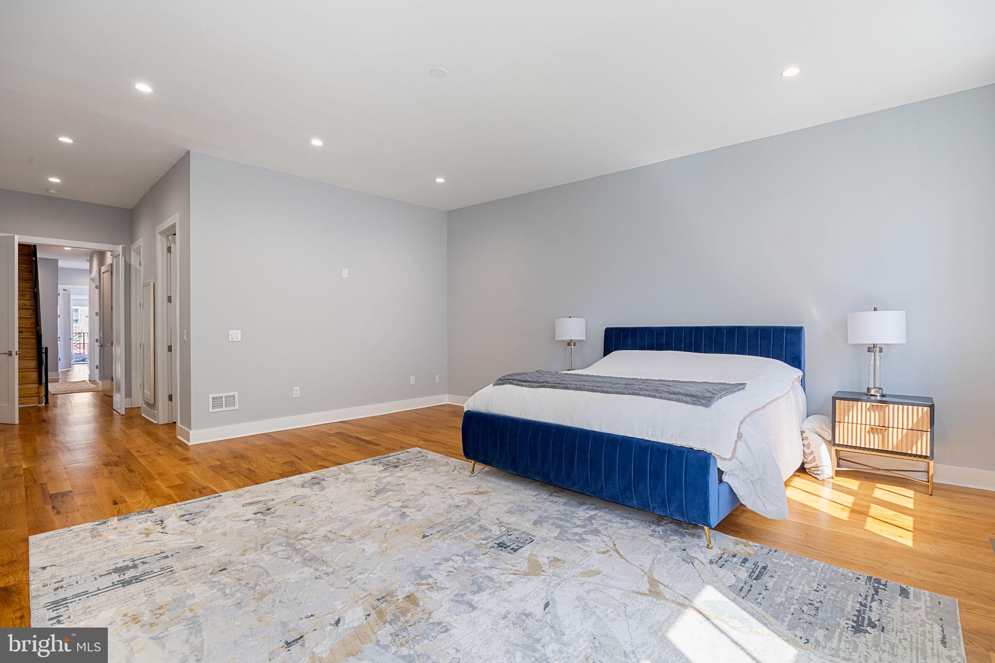 FAIRMOUNT - Residential