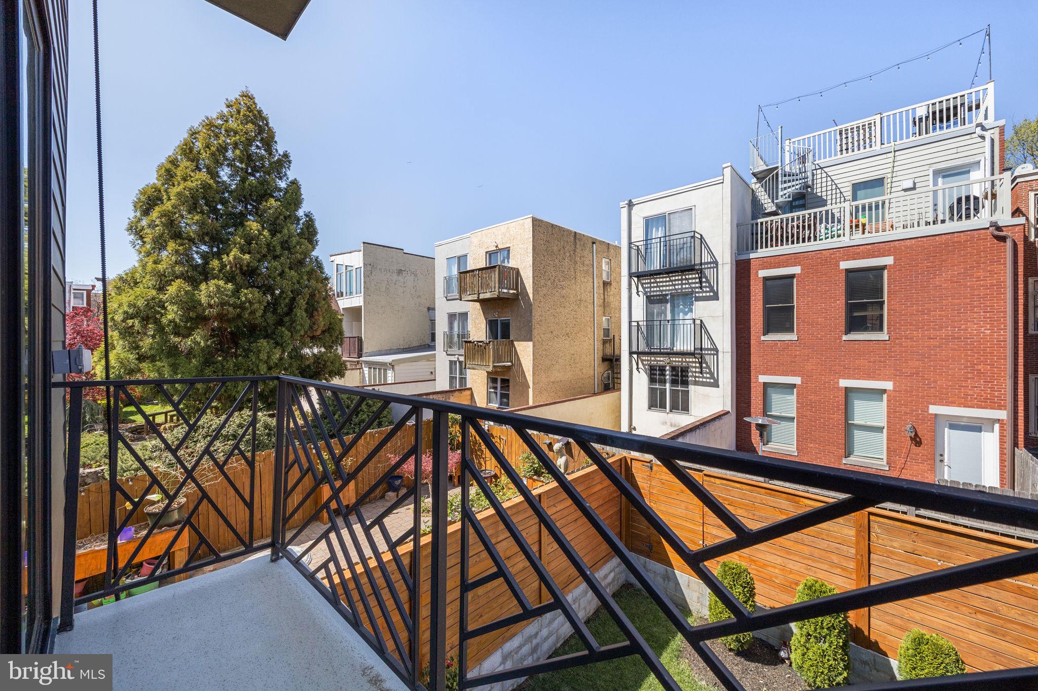 FAIRMOUNT - Residential