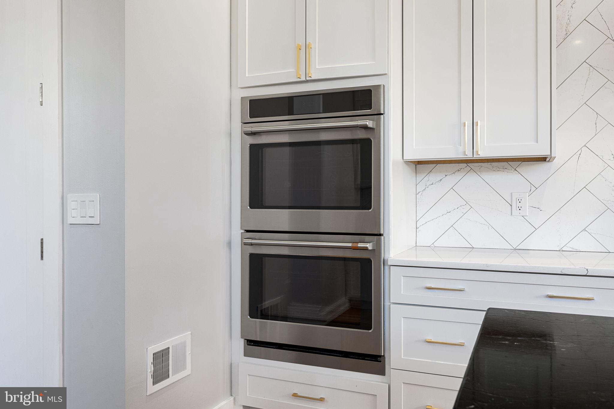 FAIRMOUNT - Residential
