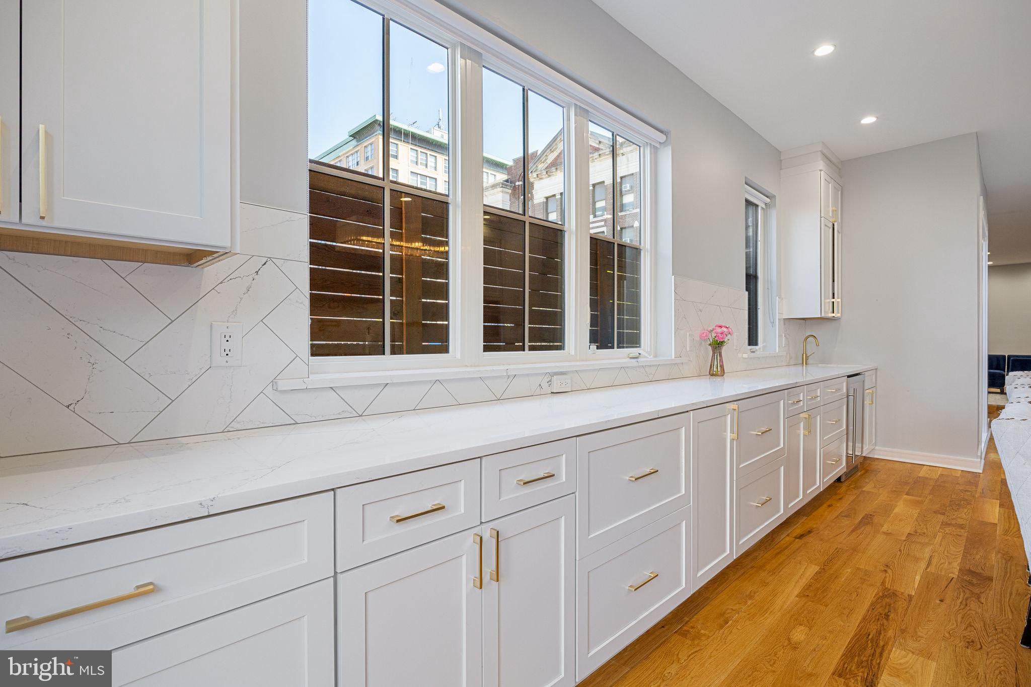 FAIRMOUNT - Residential