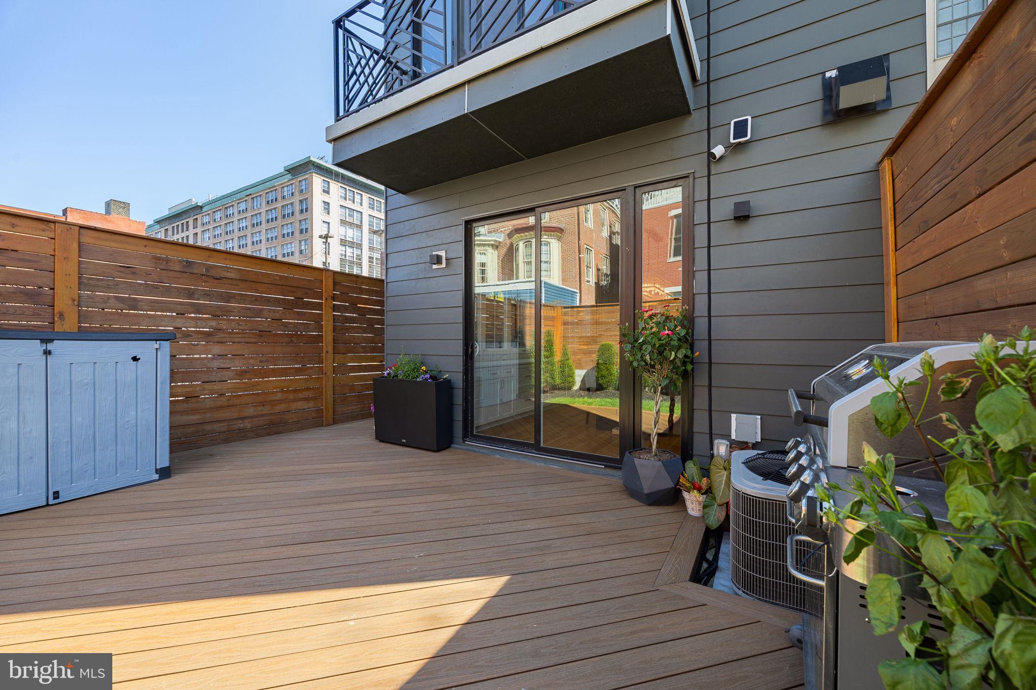 FAIRMOUNT - Residential
