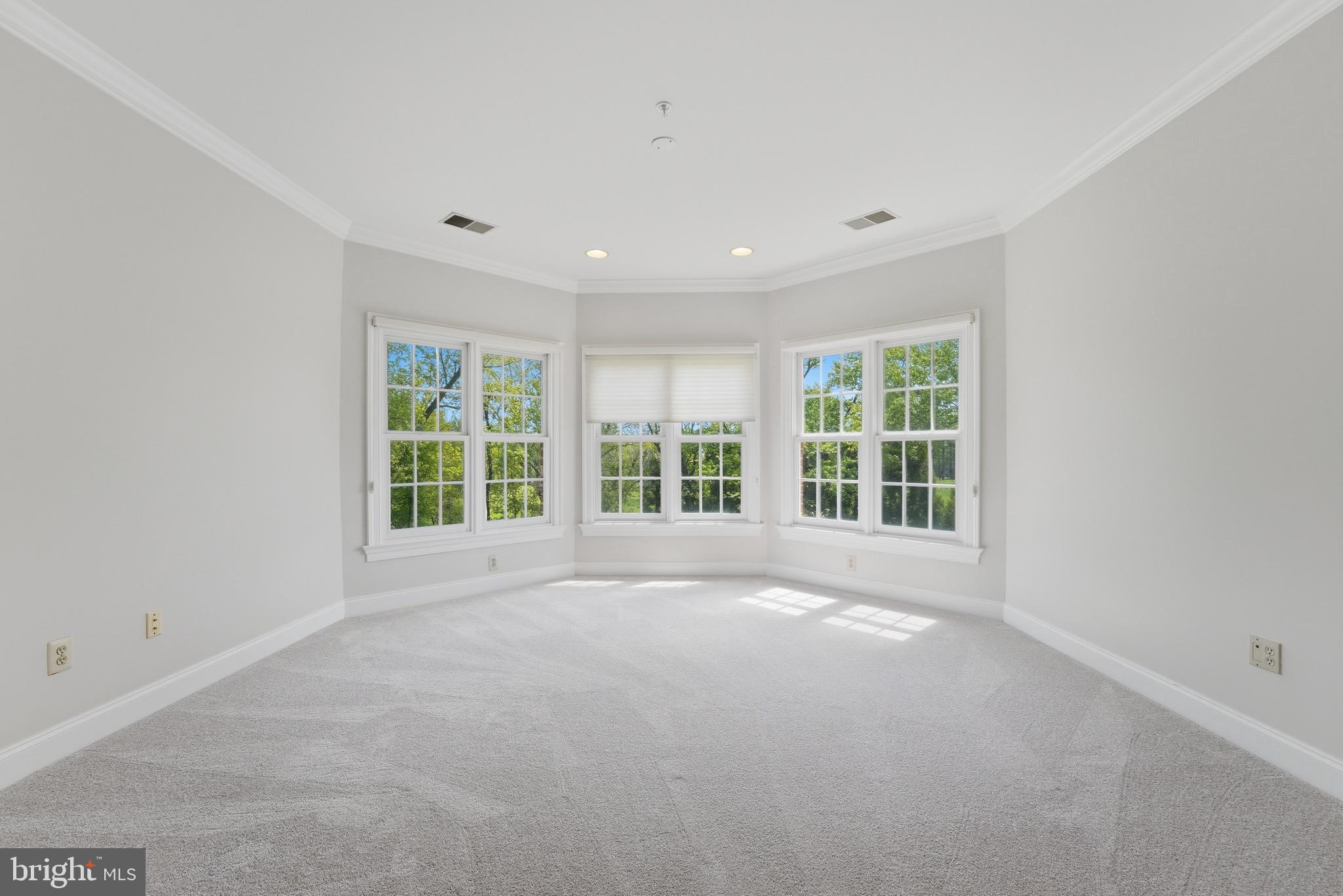 WOODMORE - Residential