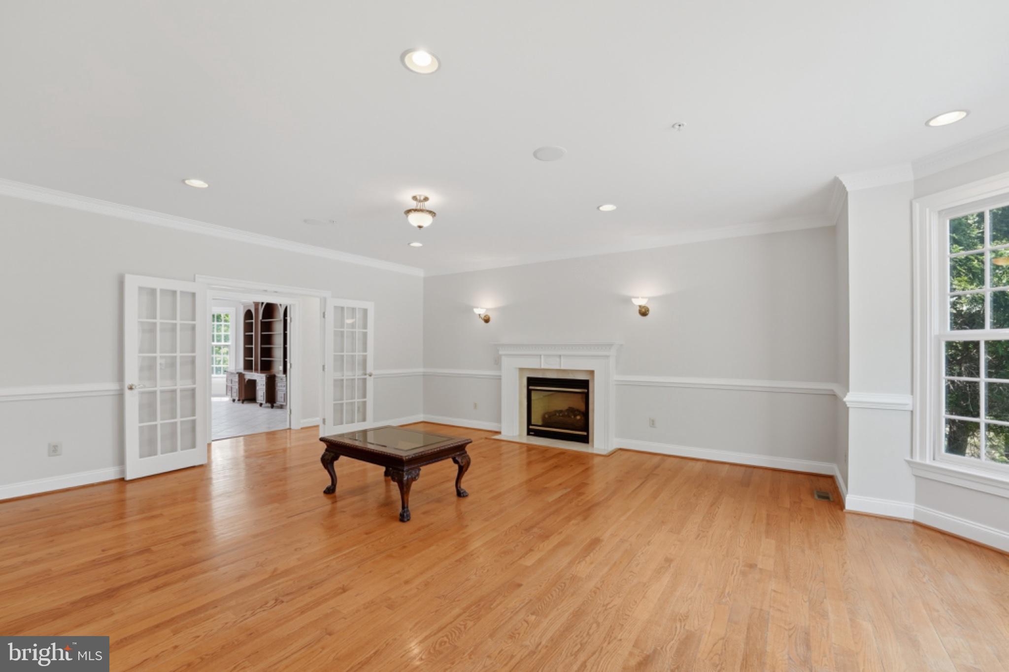 WOODMORE - Residential