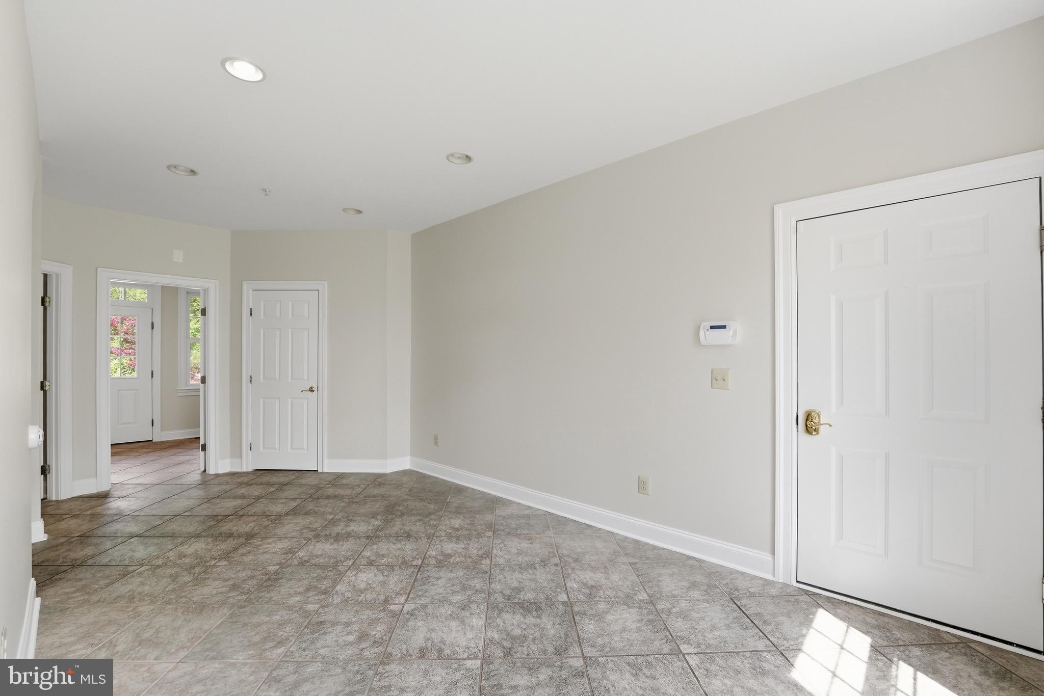 WOODMORE - Residential