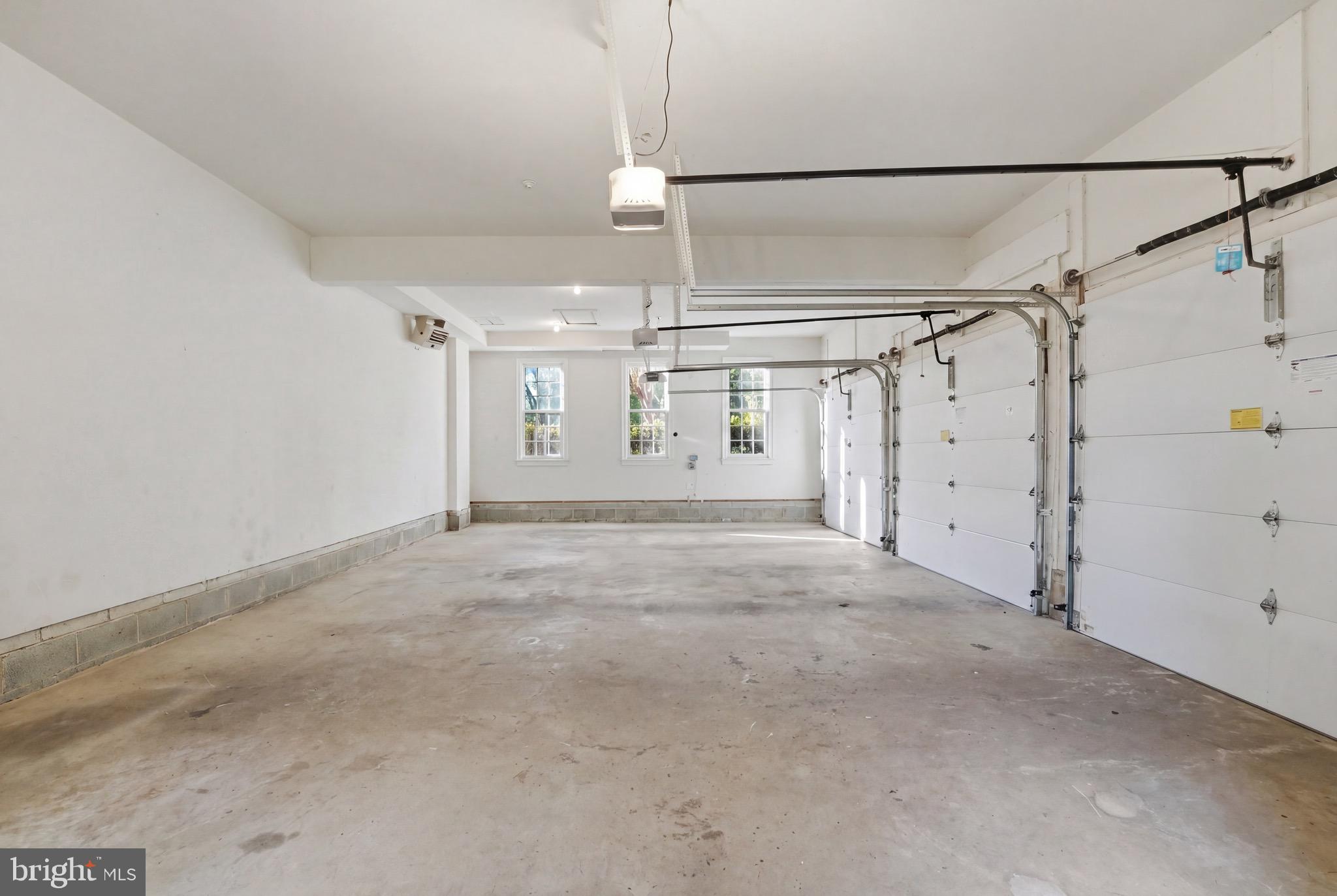 WOODMORE - Residential