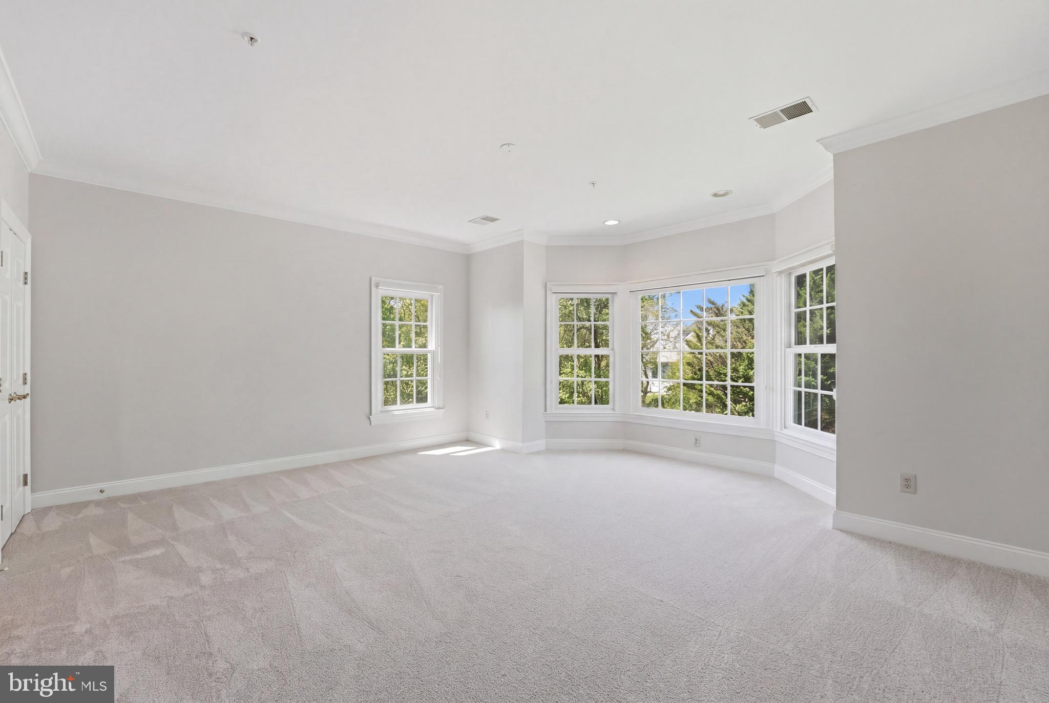 WOODMORE - Residential