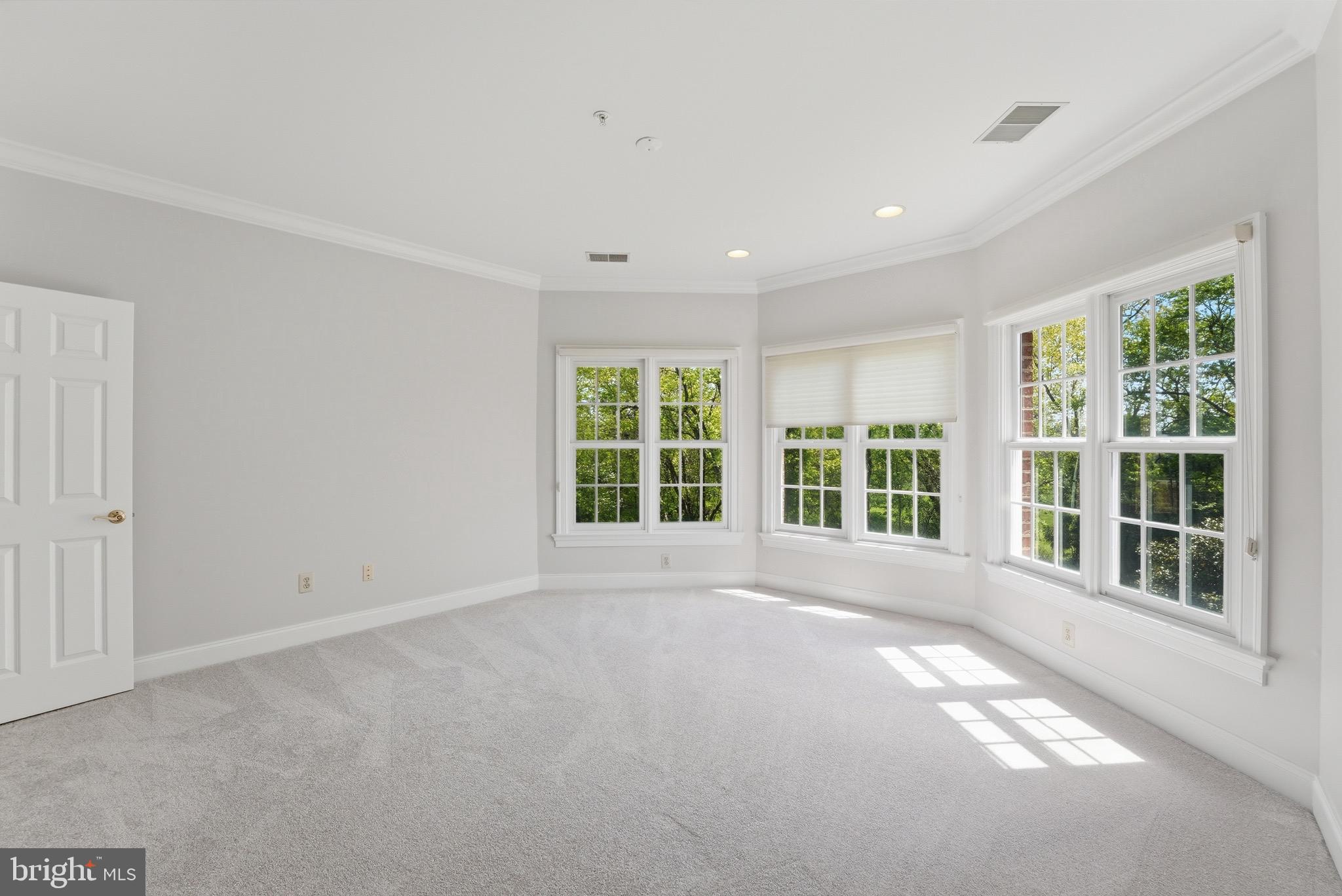 WOODMORE - Residential