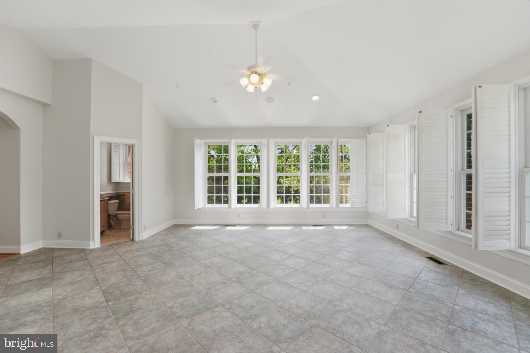 WOODMORE - Residential