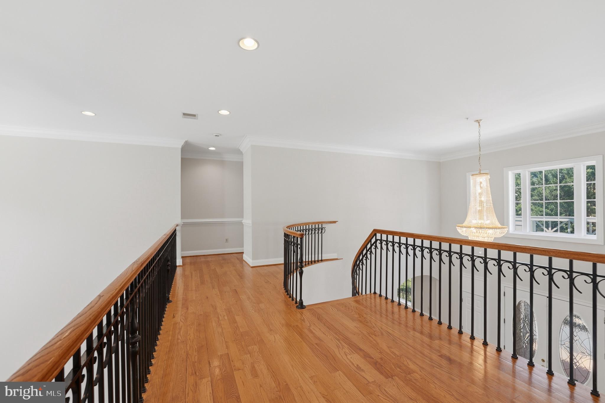 WOODMORE - Residential