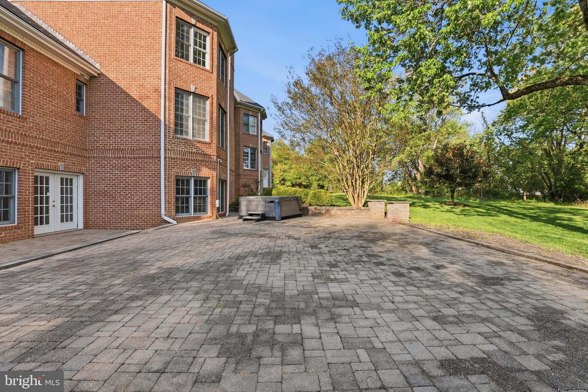 WOODMORE - Residential