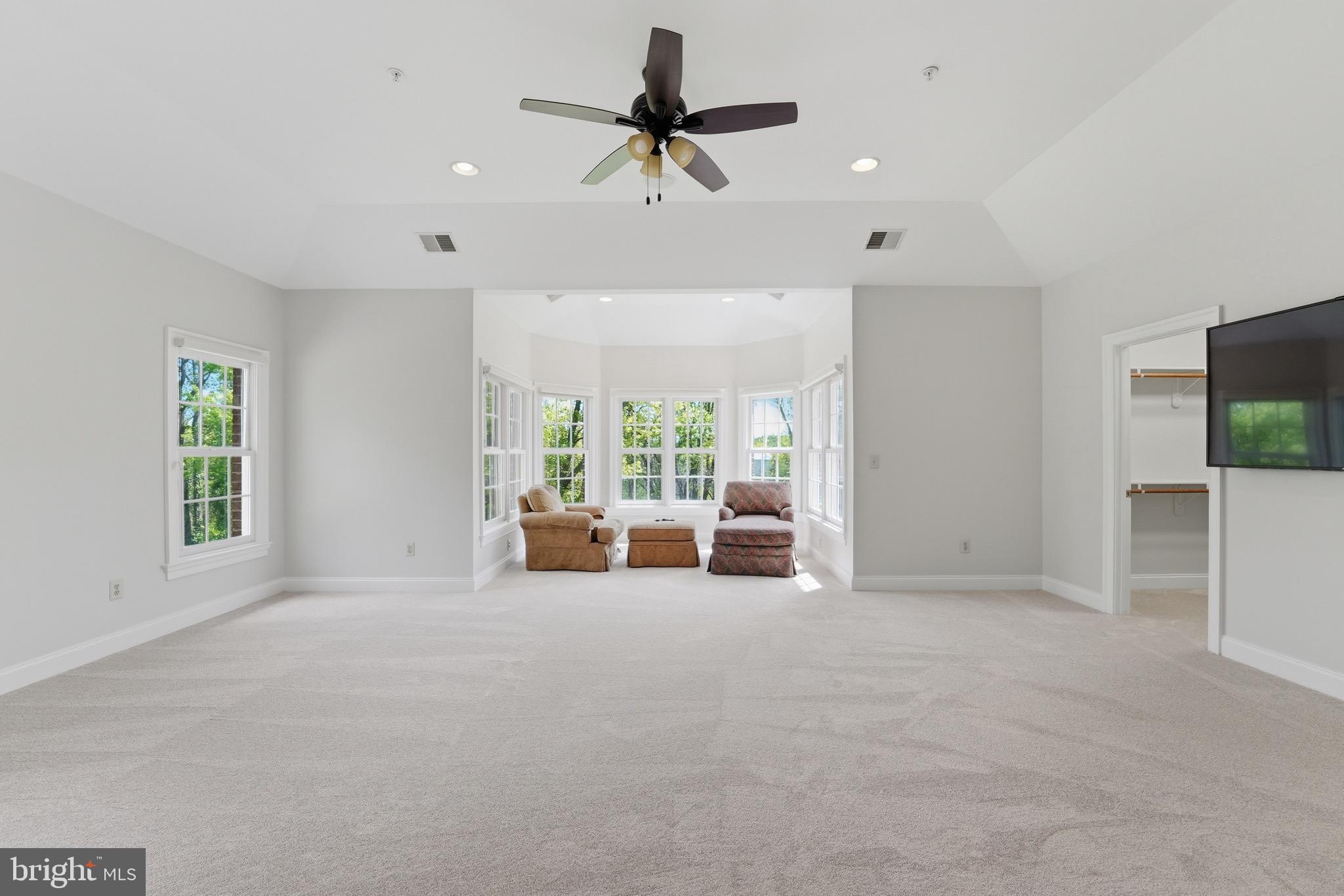 WOODMORE - Residential