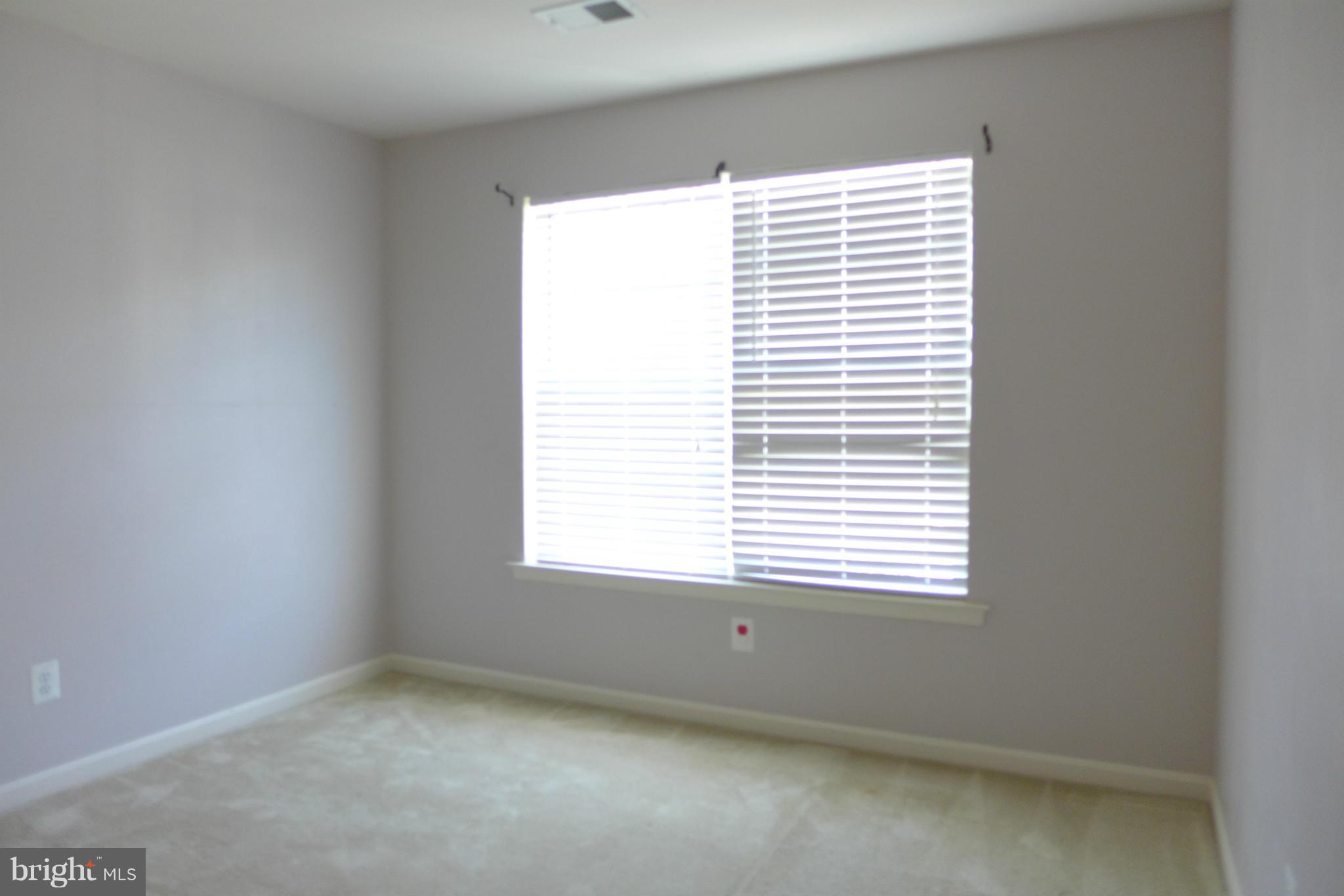 FIVE BUOYS AT ROCK CREEK - Residential Lease