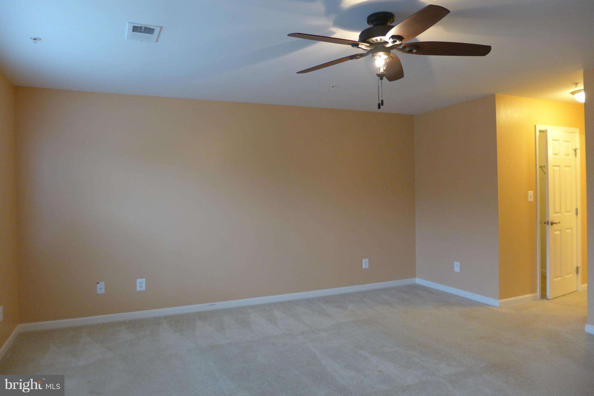 FIVE BUOYS AT ROCK CREEK - Residential Lease