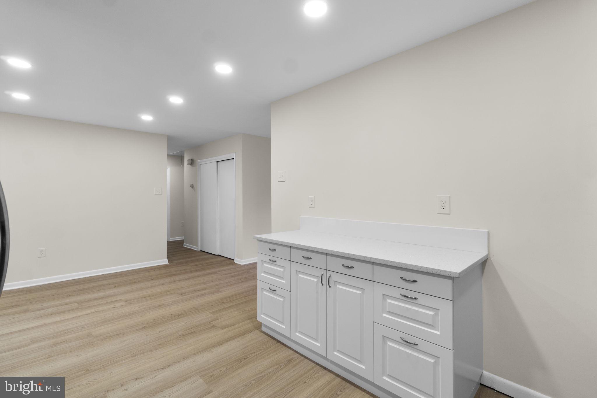 STRAWBRIDGE ESTATES - Residential