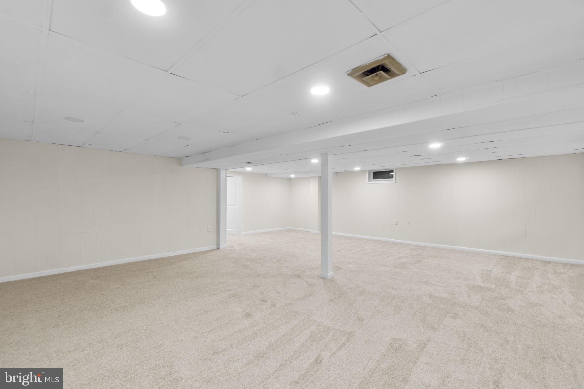 STRAWBRIDGE ESTATES - Residential
