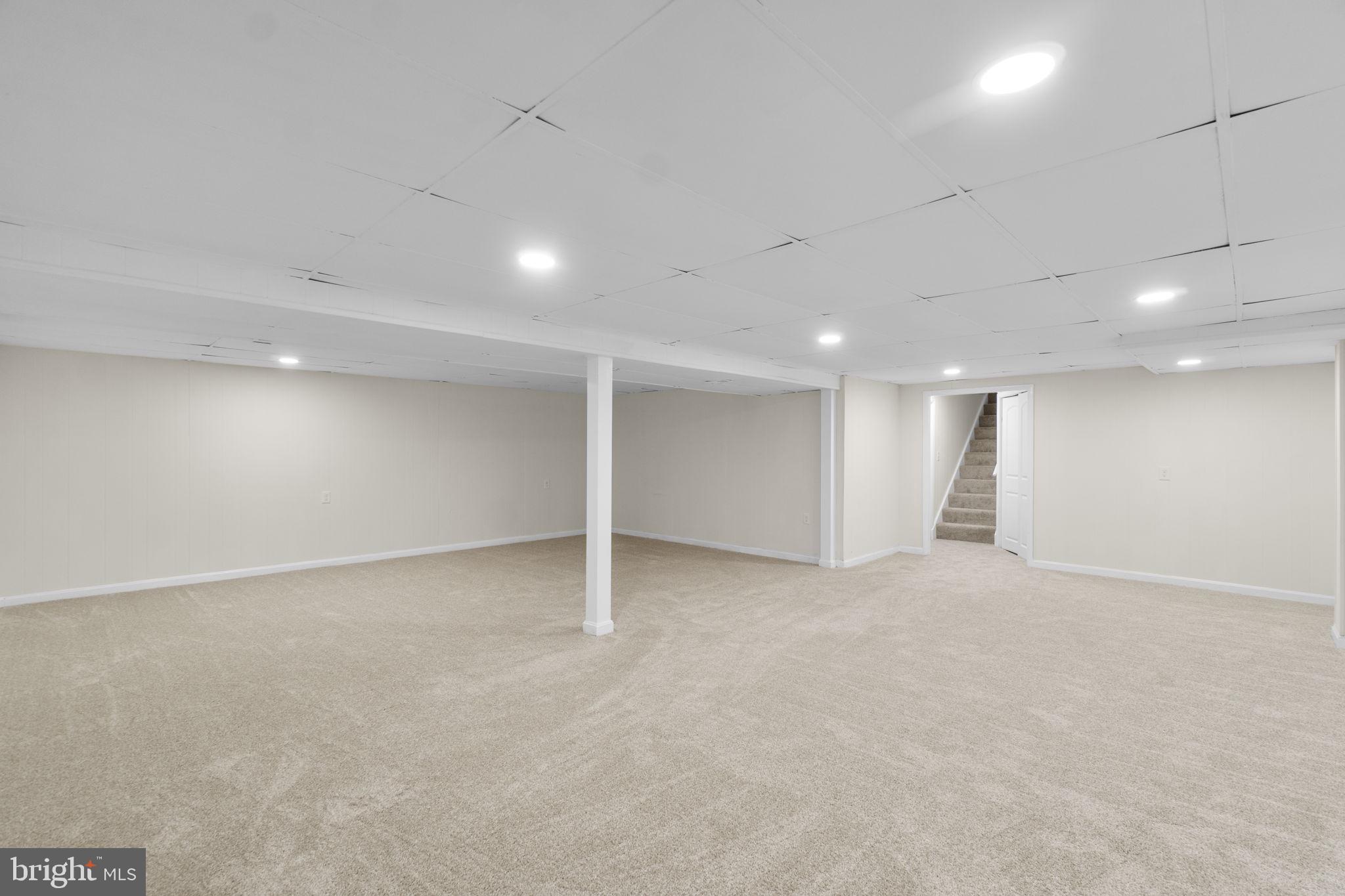 STRAWBRIDGE ESTATES - Residential