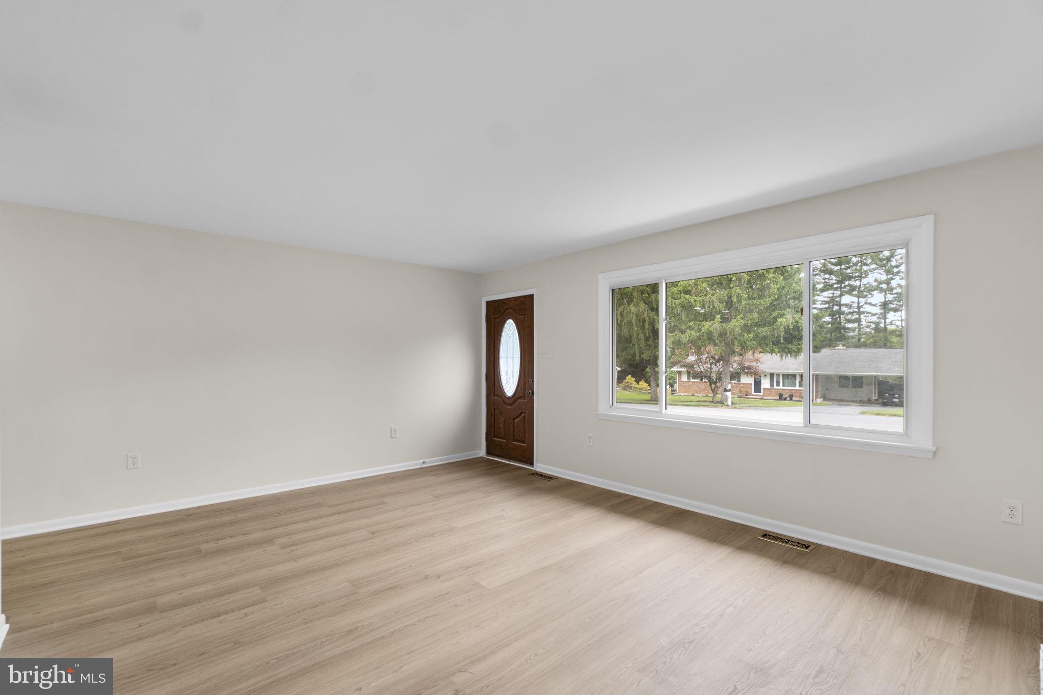 STRAWBRIDGE ESTATES - Residential