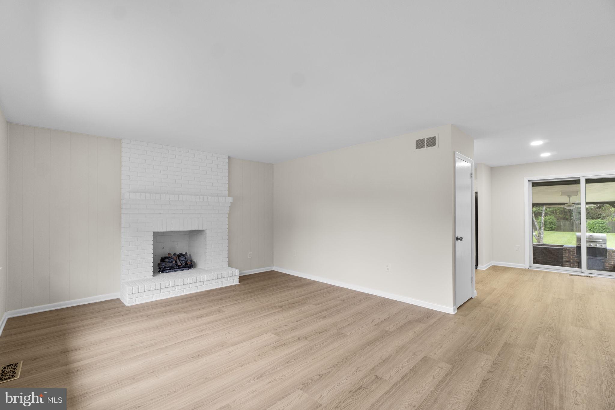 STRAWBRIDGE ESTATES - Residential