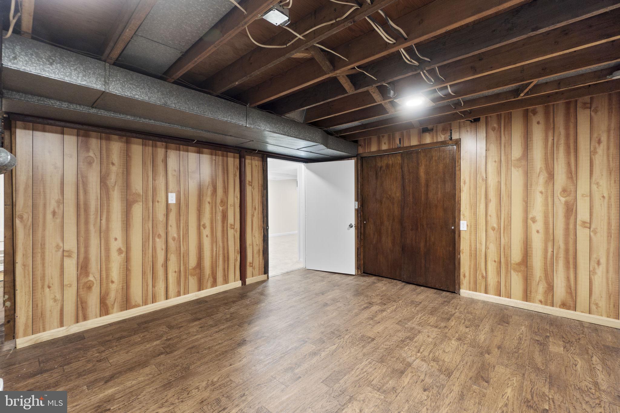 STRAWBRIDGE ESTATES - Residential