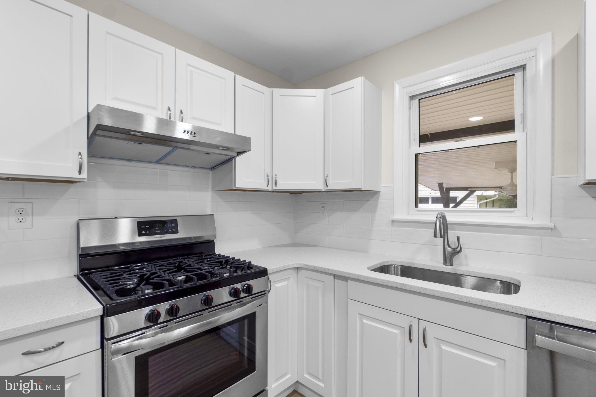 STRAWBRIDGE ESTATES - Residential