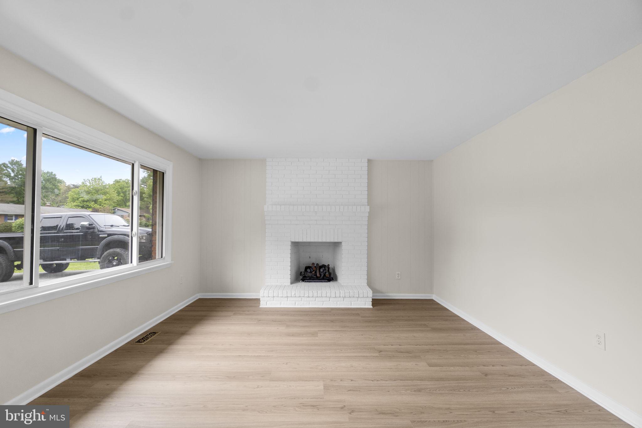 STRAWBRIDGE ESTATES - Residential