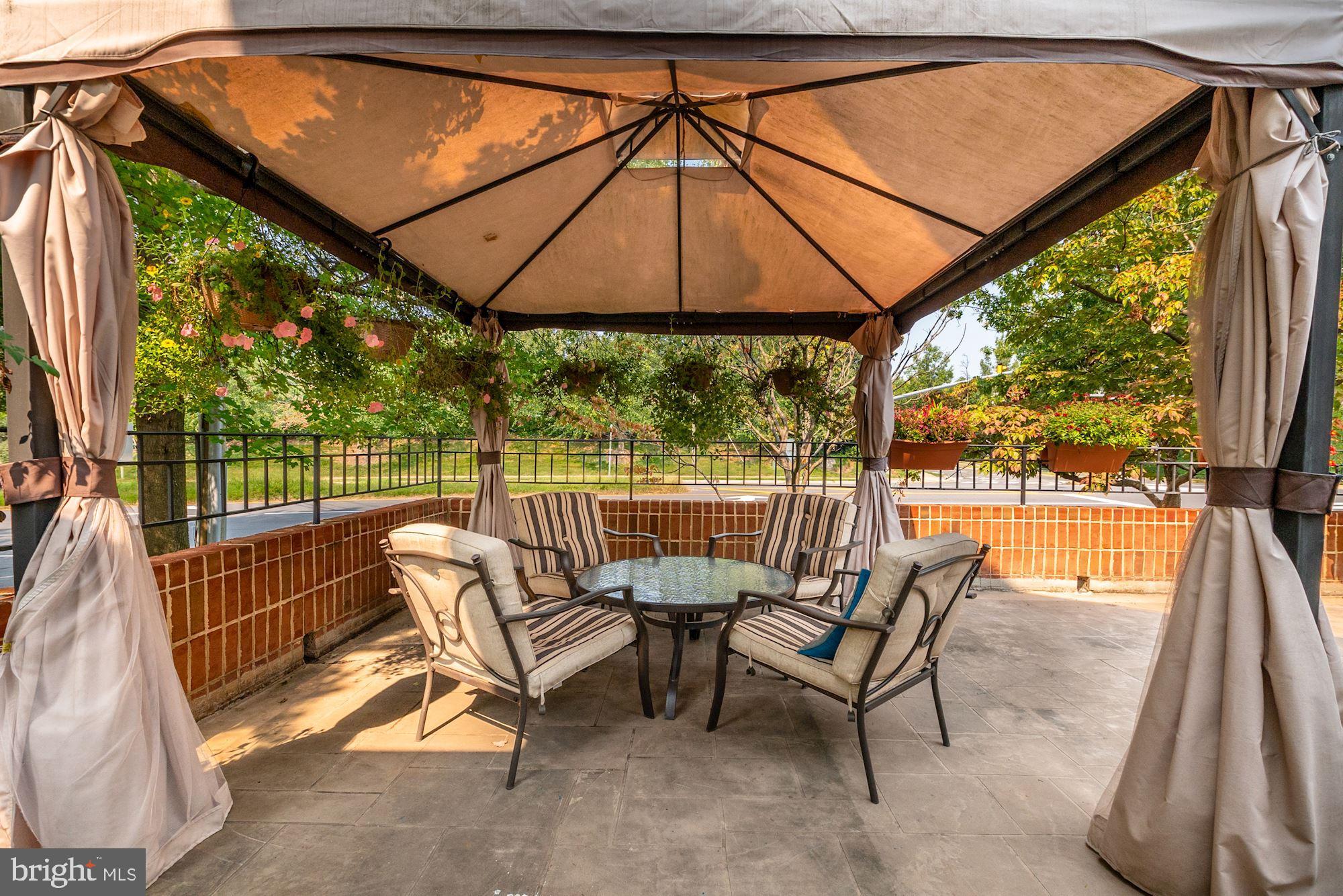 GATES OF WESTFALLS - Residential