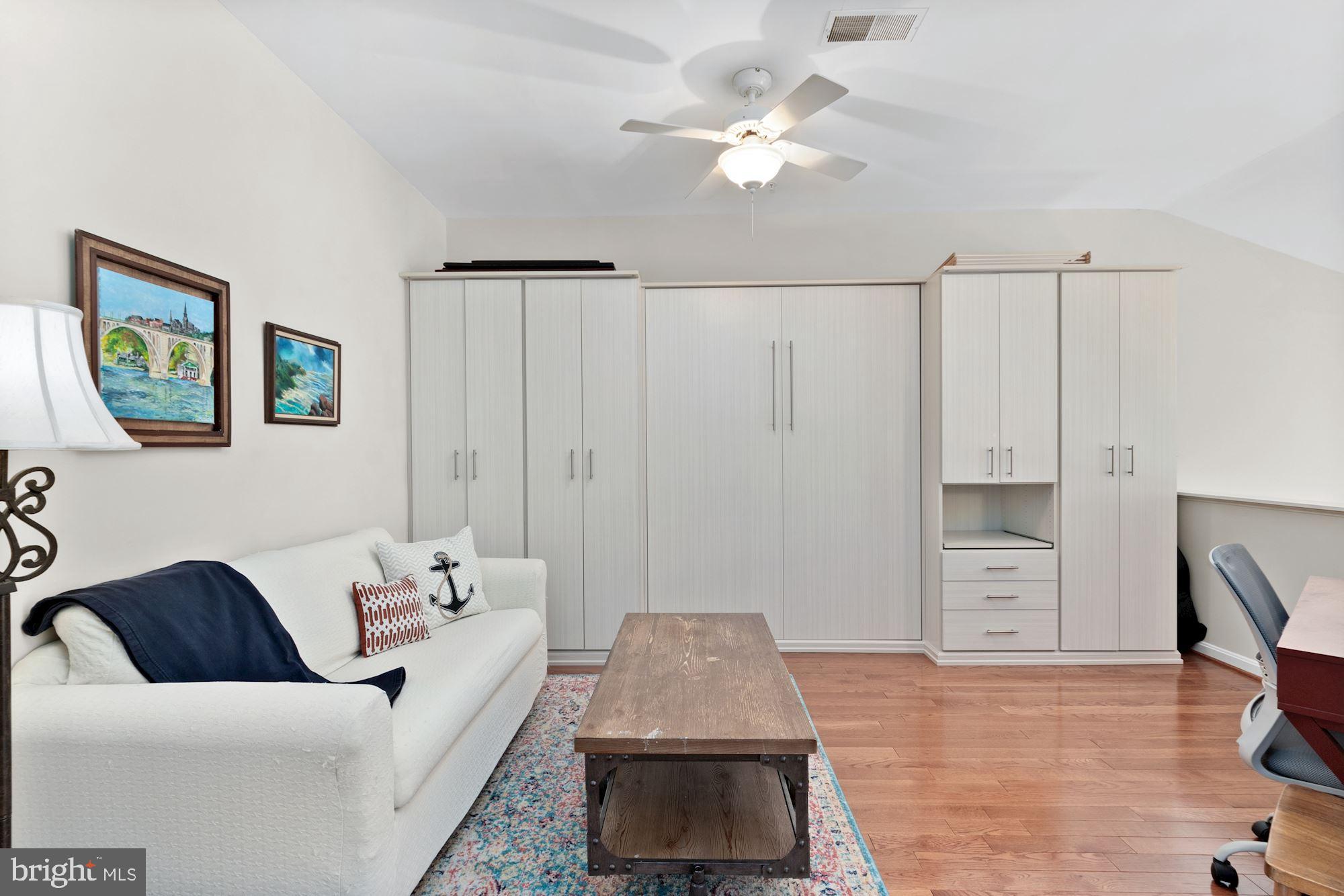 GATES OF WESTFALLS - Residential