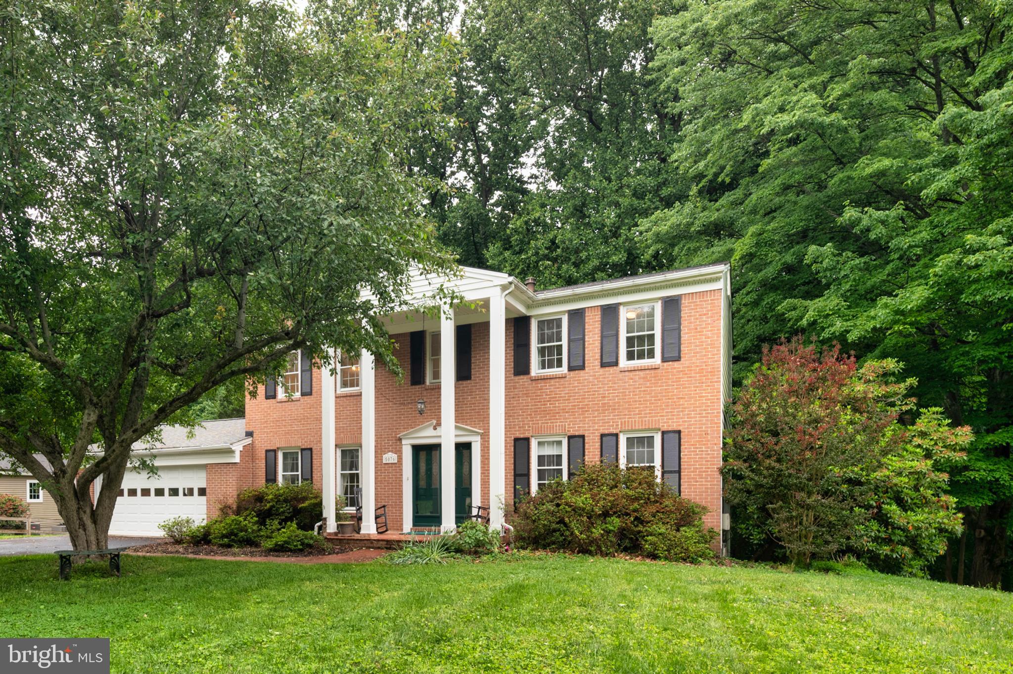 5076 LAKE CIRCLE W