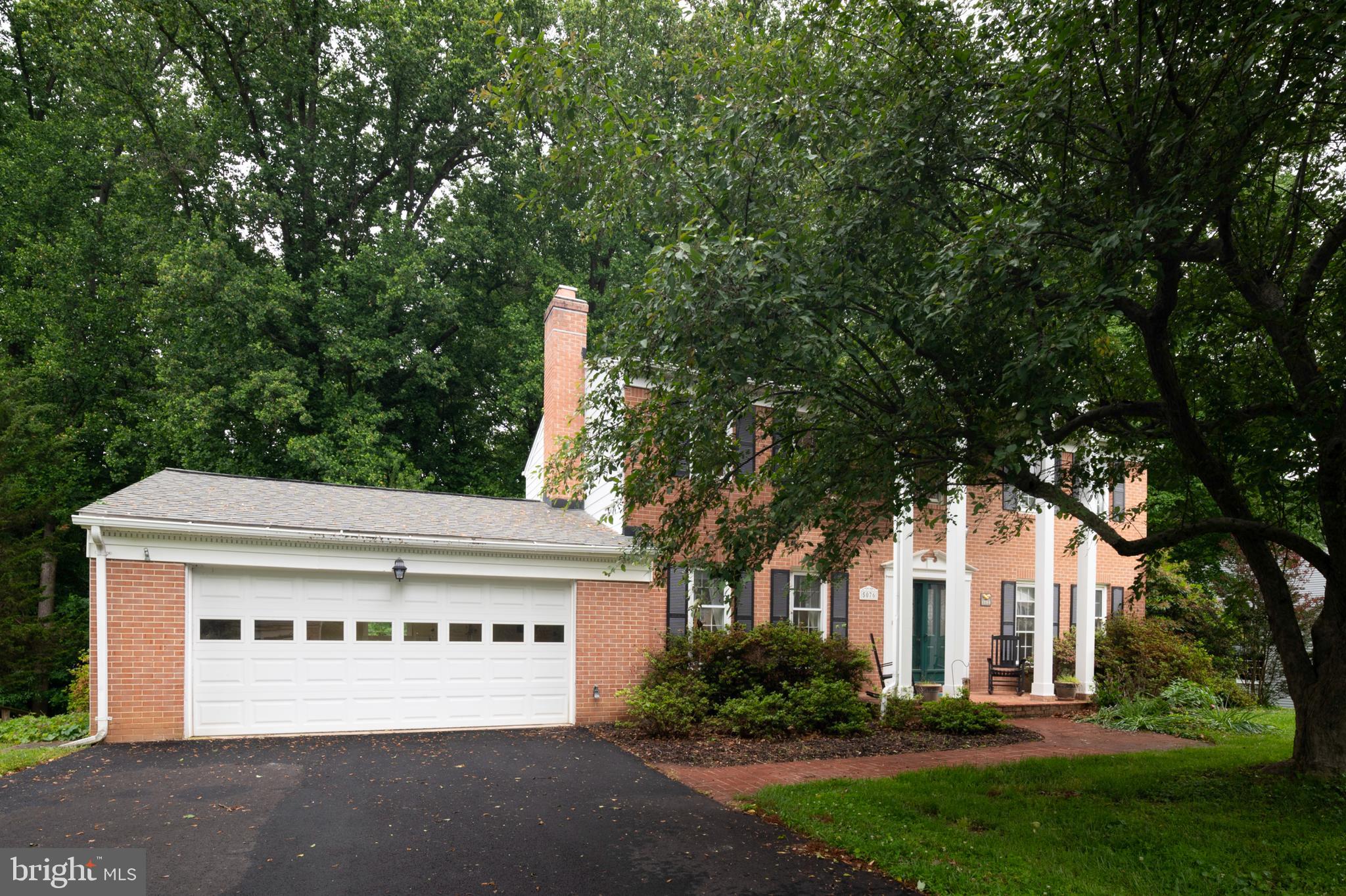 5076 LAKE CIRCLE W