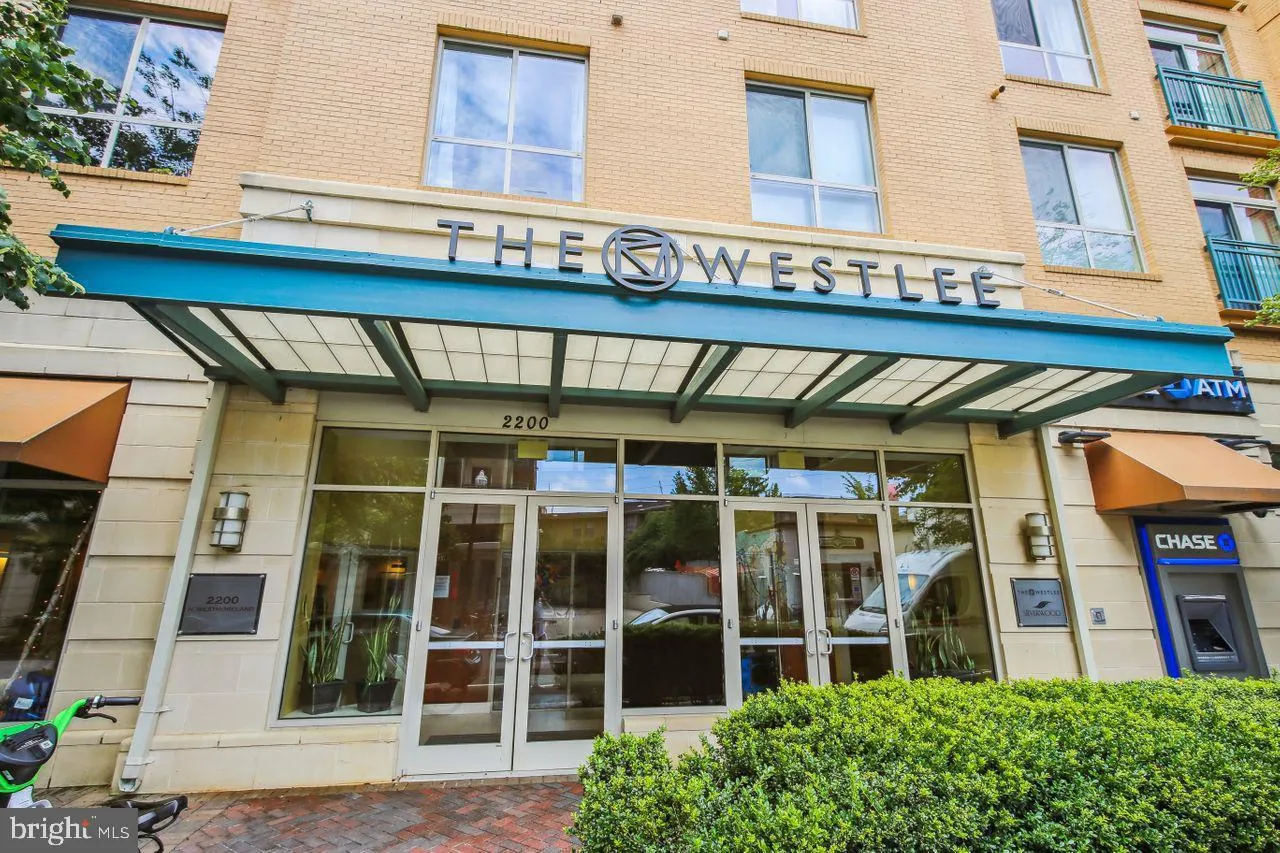 Property: 2200 N Westmoreland Street Unit 401,Arlington, VA