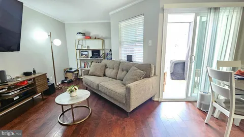 1524 Lincoln Way Unit 214, McLean, VA 22102 - MLS#: VAFX2222644