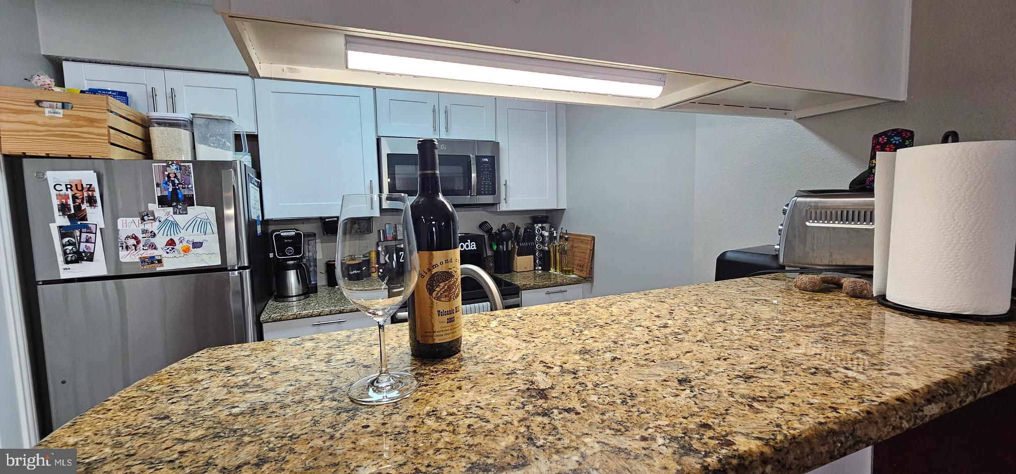 1524 LINCOLN WAY 214