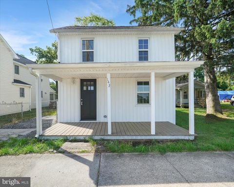 Homes For Sale - 142 Main Street<br/> Kent County, CHESWOLD, DE 19936