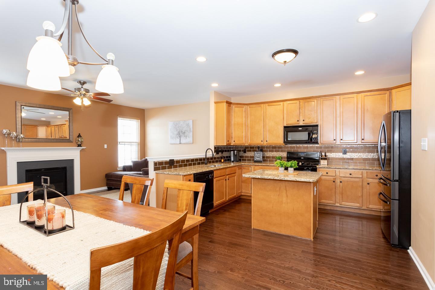 PROVIDENCE HILL - Residential