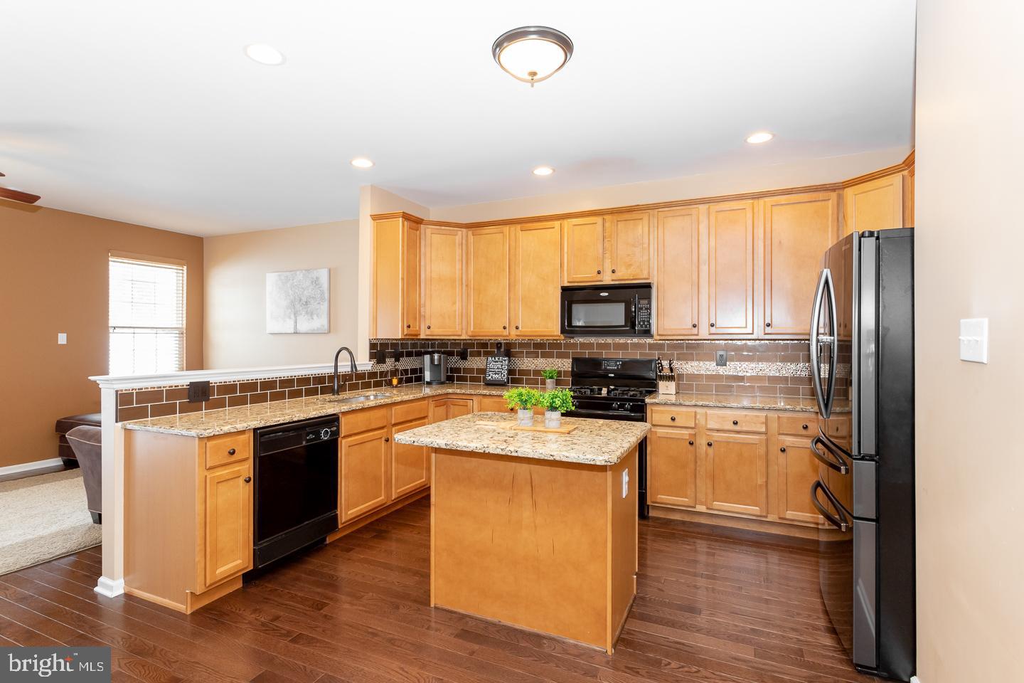 PROVIDENCE HILL - Residential