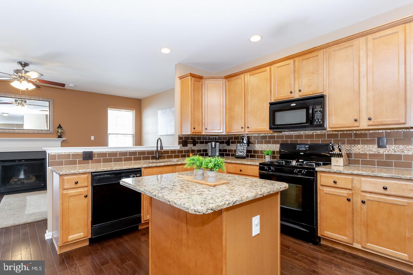 PROVIDENCE HILL - Residential